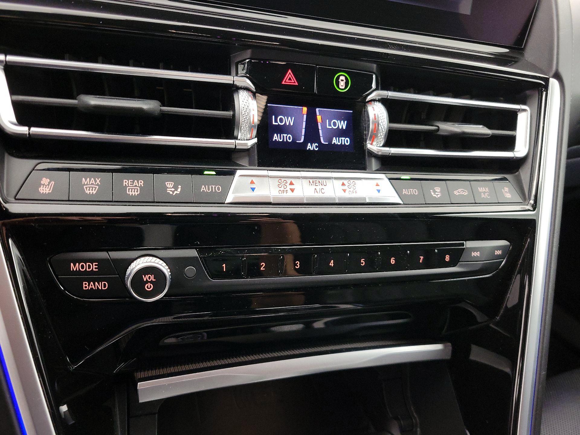 Thumbnail: 2020 BMW 8 Series - 17