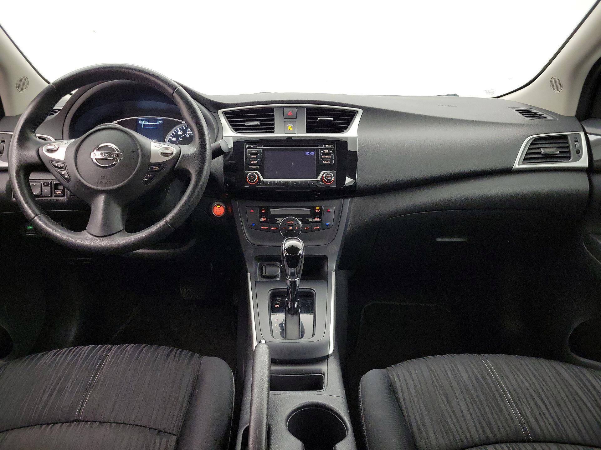 Thumbnail: 2018 Nissan Sentra - 9