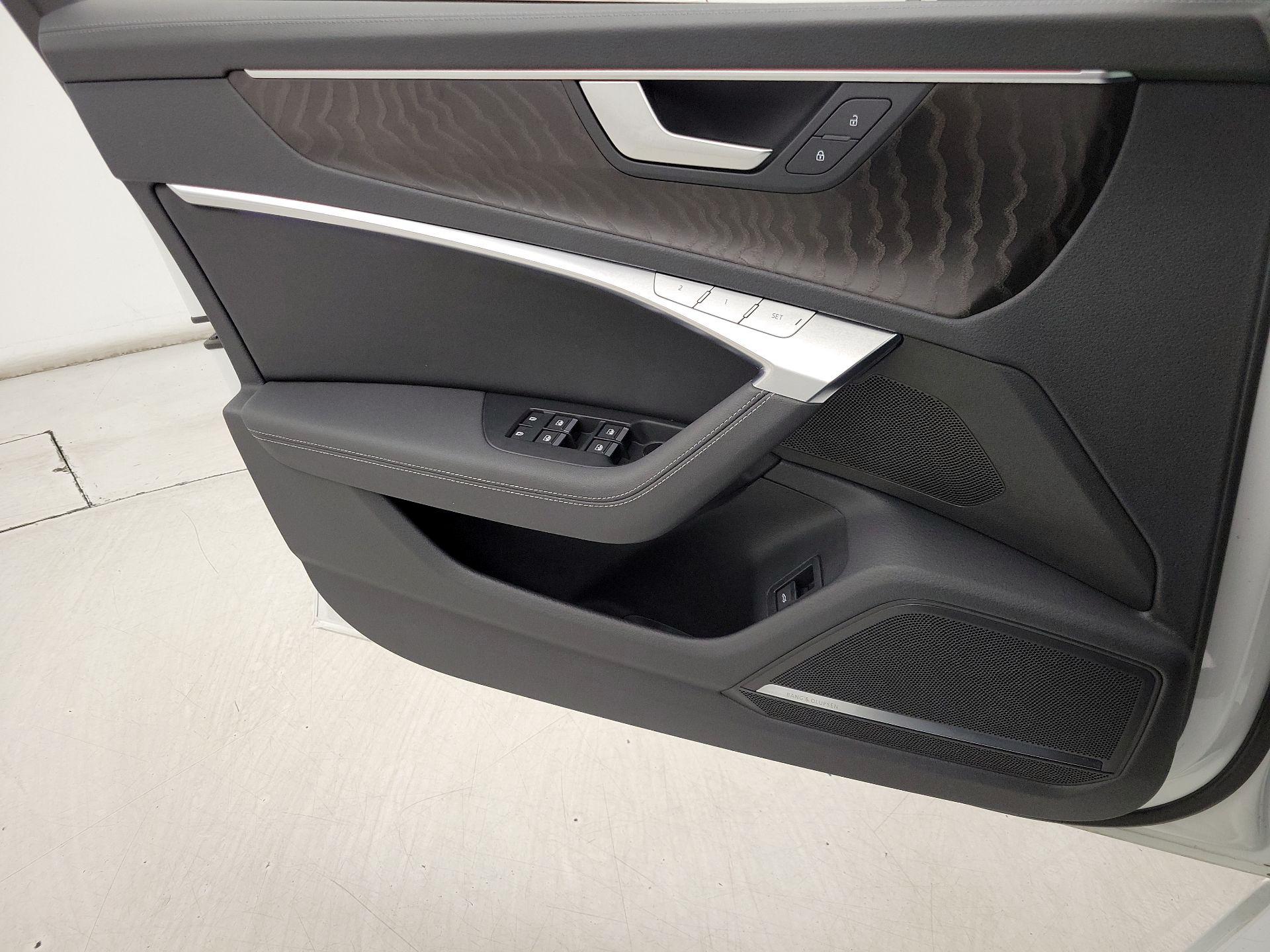 Thumbnail: 2021 Audi A6 - 12