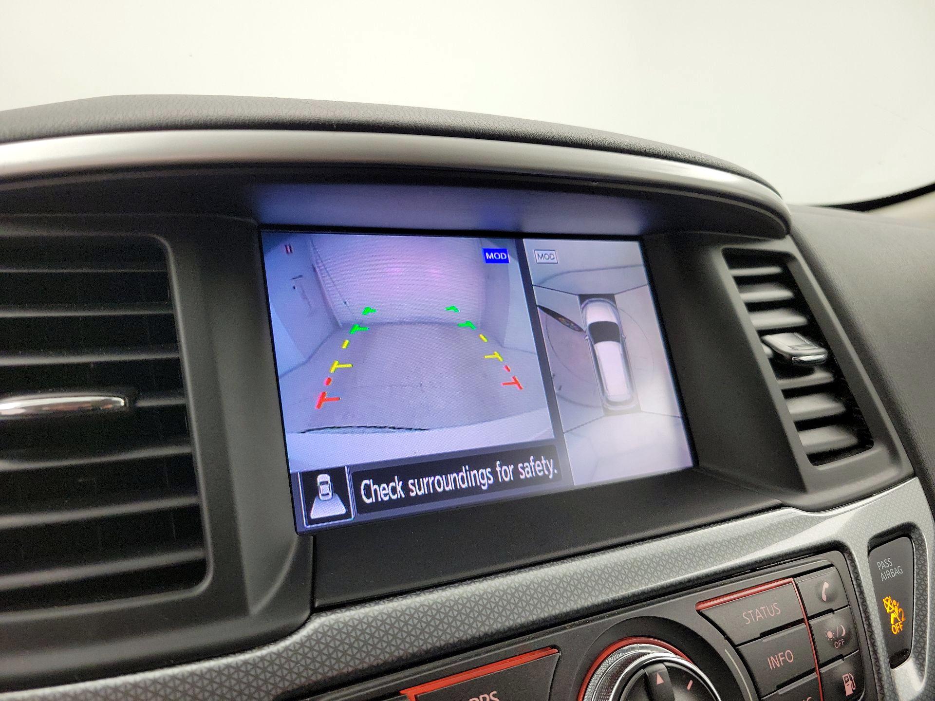 Thumbnail: 2018 Nissan Pathfinder - 15