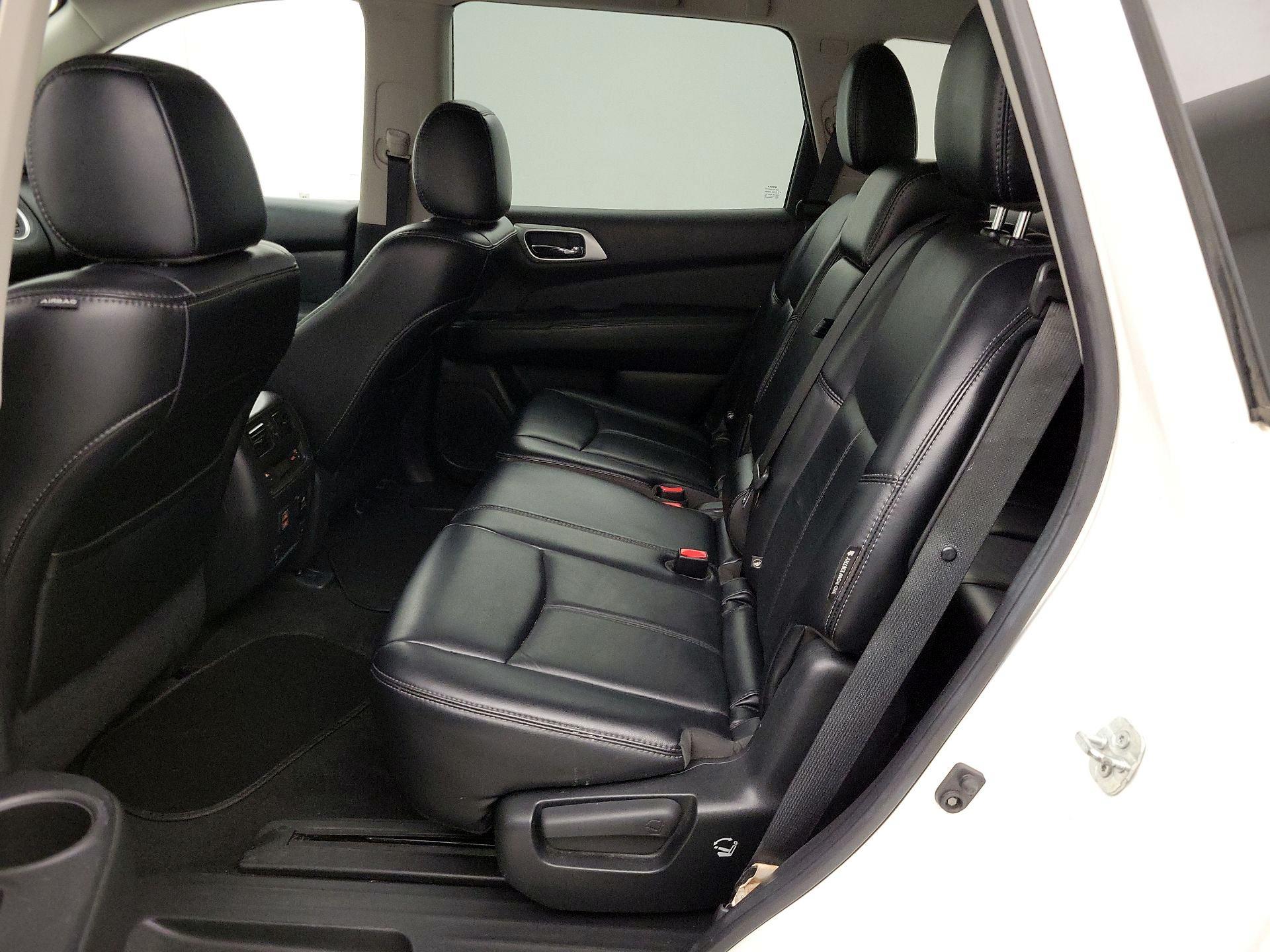 Thumbnail: 2018 Nissan Pathfinder - 20