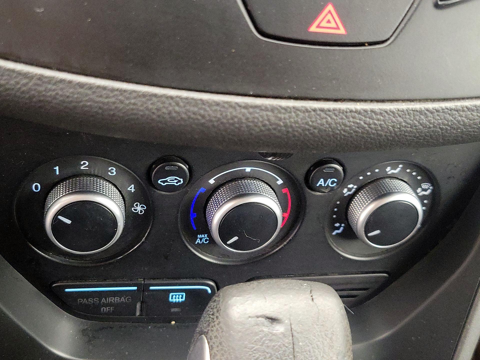 Thumbnail: 2014 Ford Escape - 16