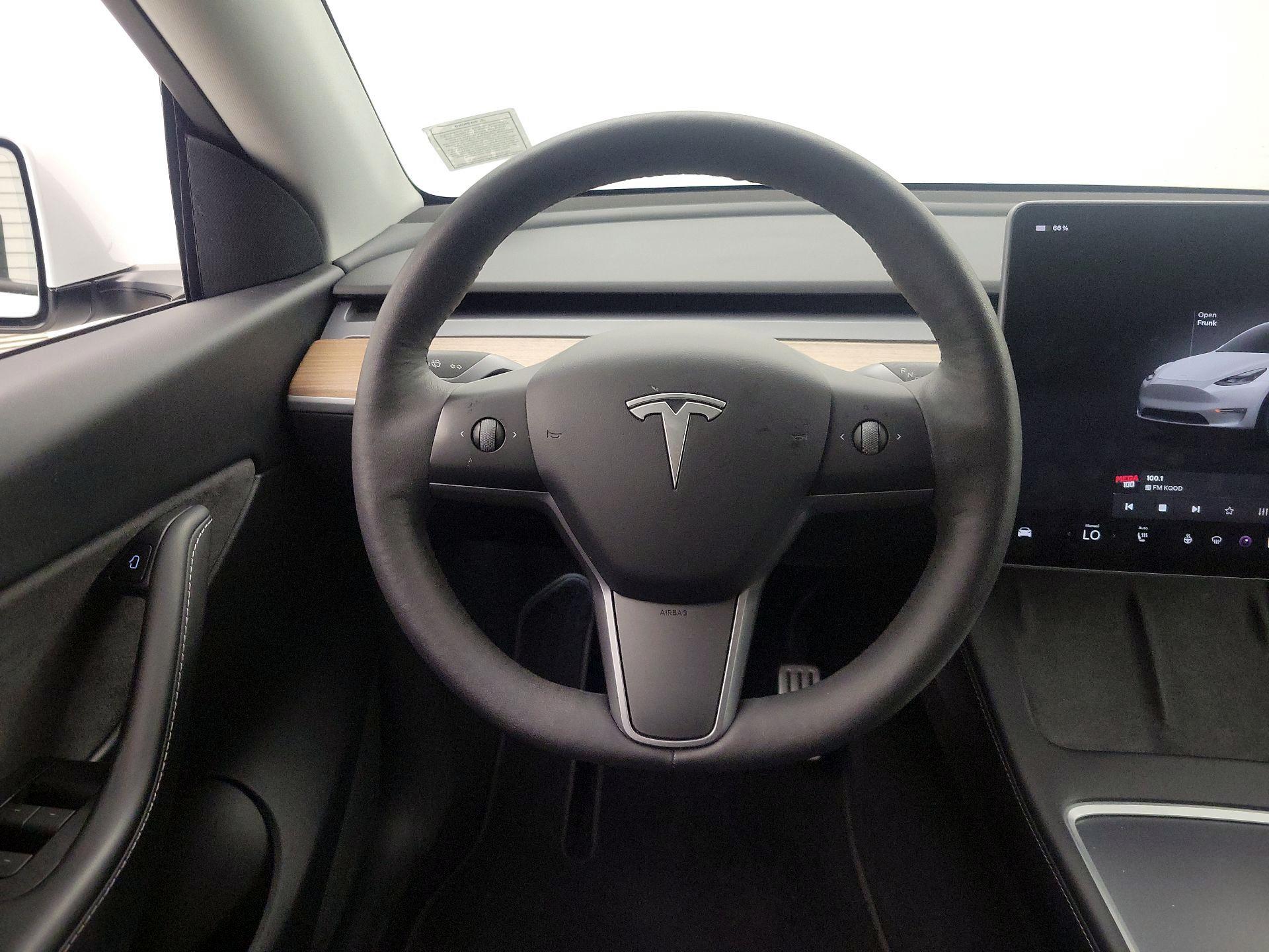 Thumbnail: 2022 Tesla Model Y - 10