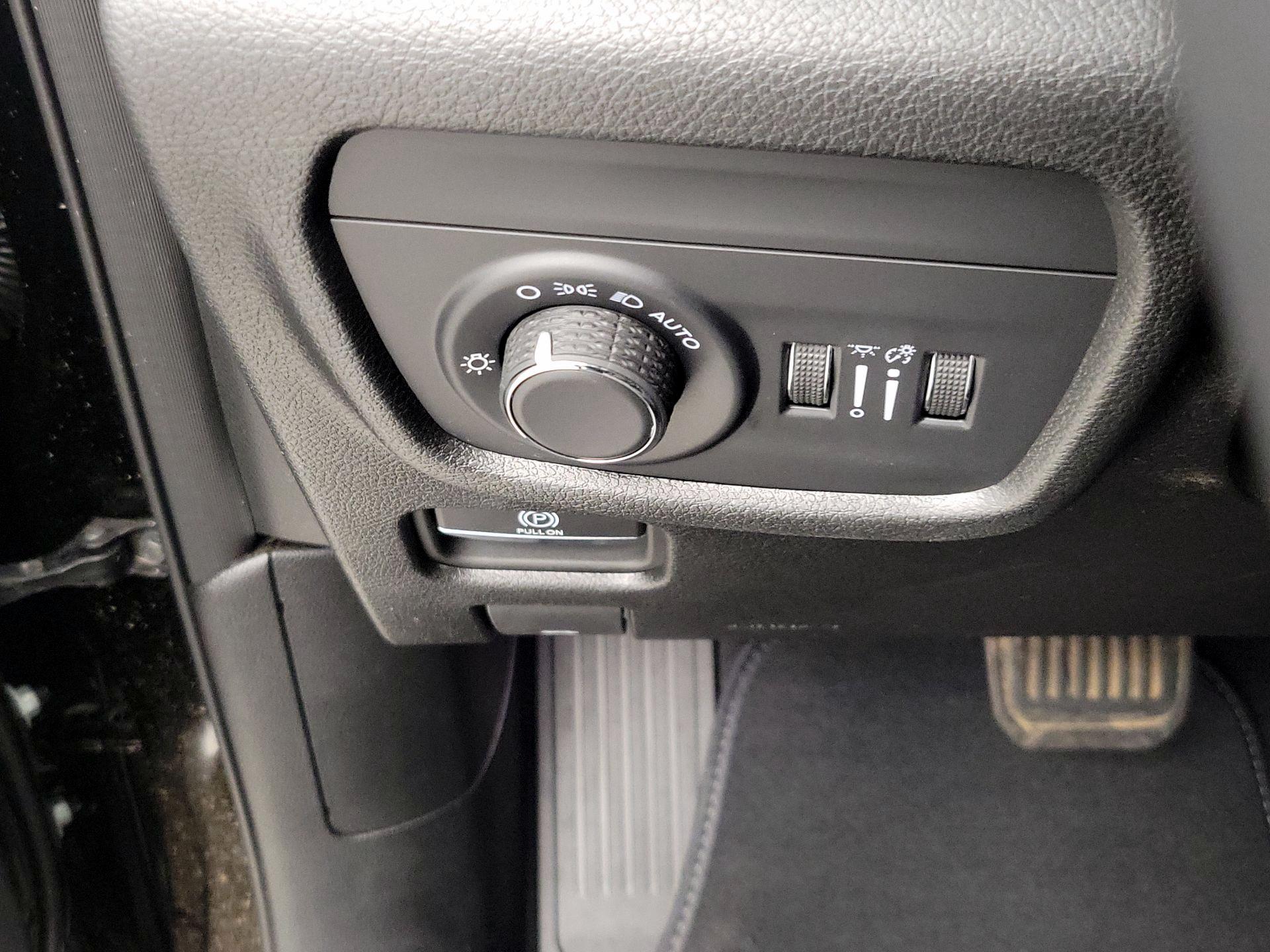 Thumbnail: 2024 Jeep Grand Cherokee L - 13