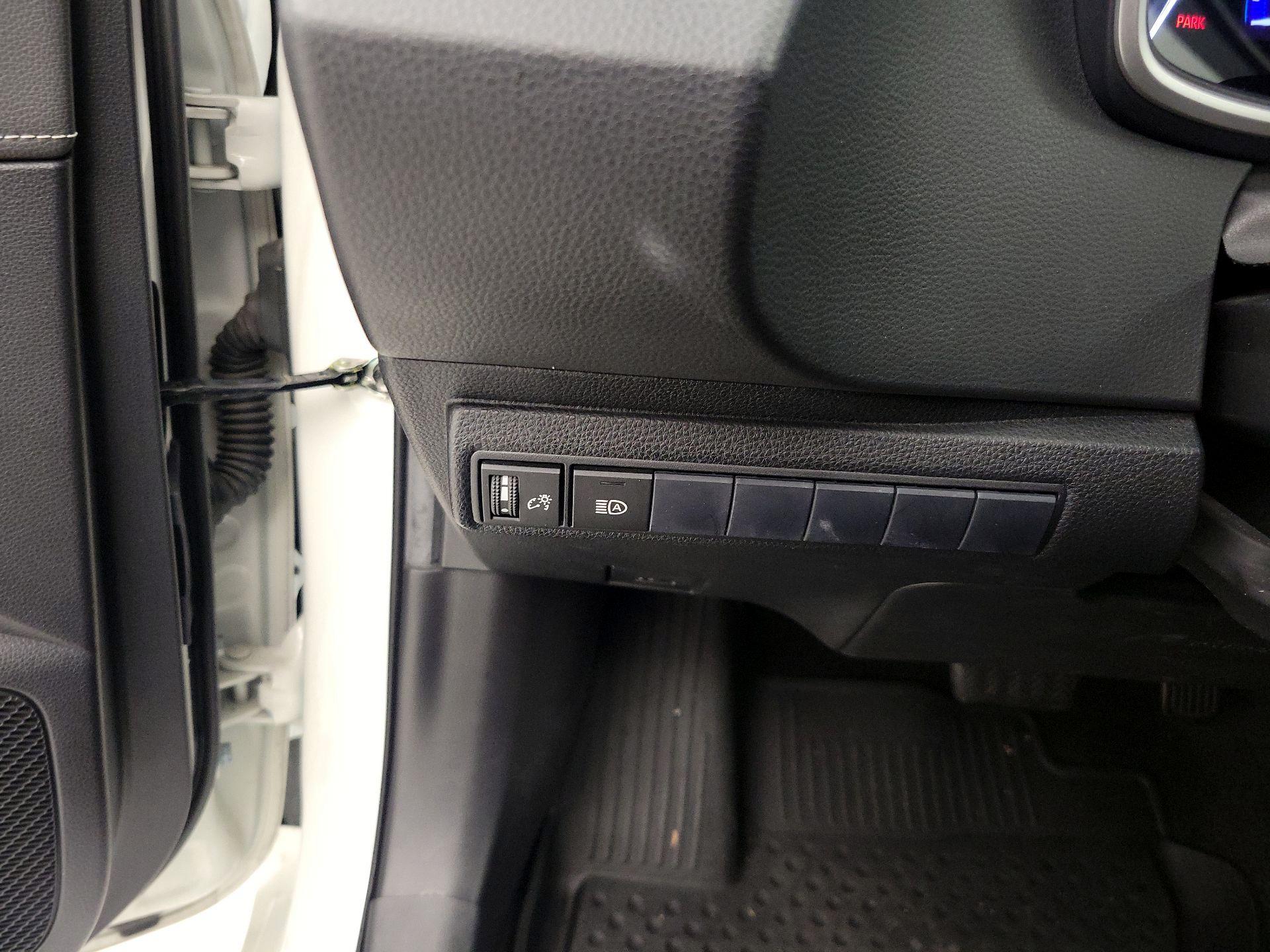 Thumbnail: 2019 Toyota Corolla - 13