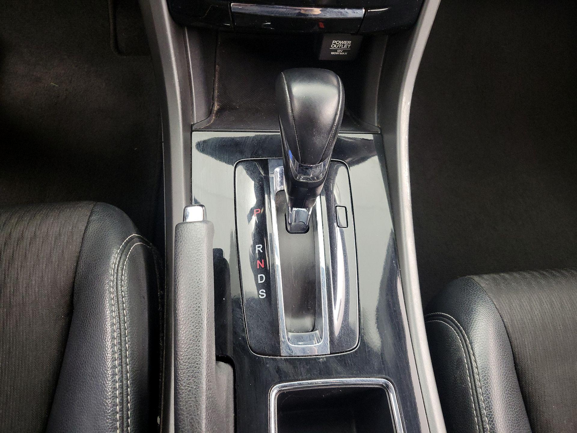 Thumbnail: 2017 Honda Accord - 17