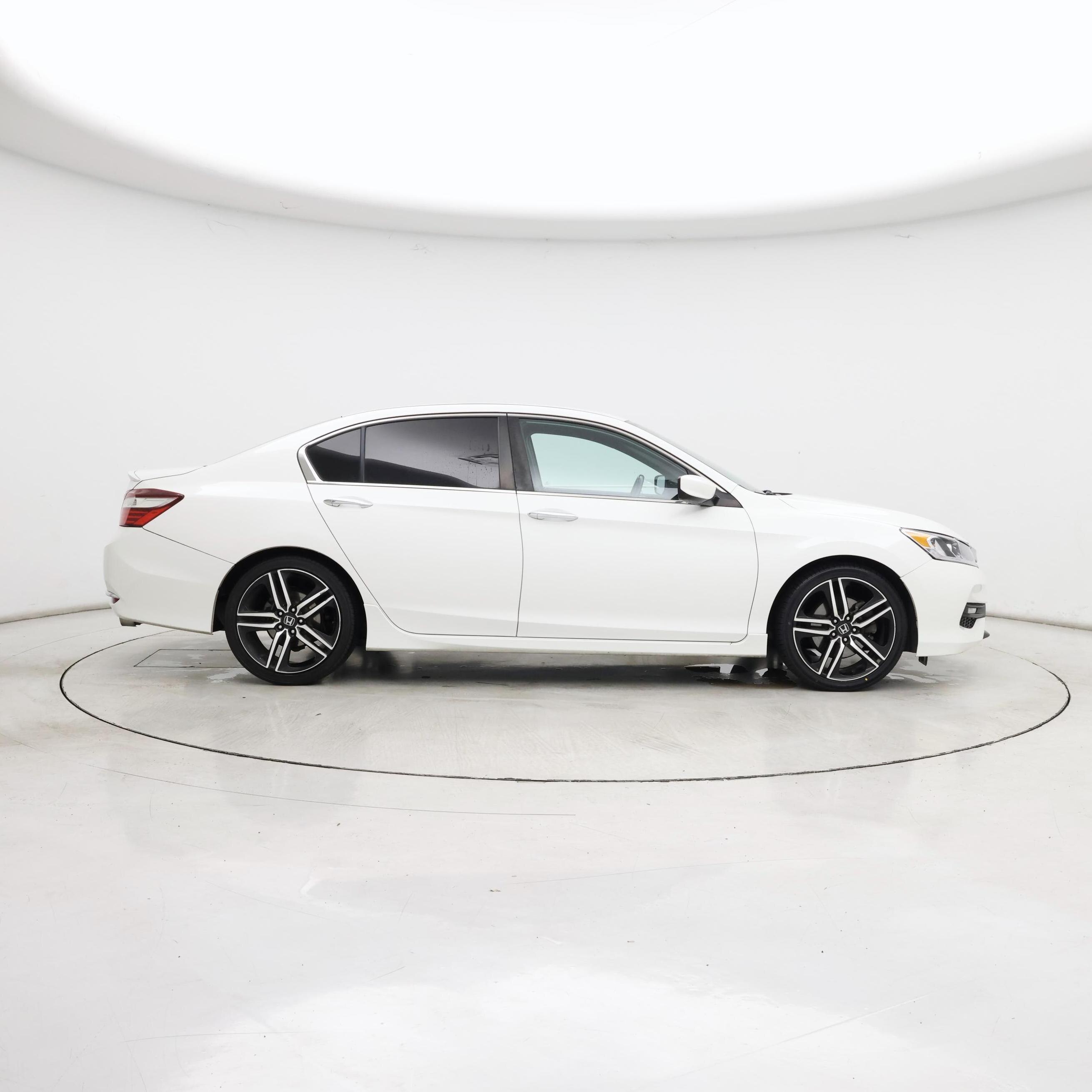 Thumbnail: 2017 Honda Accord - 7