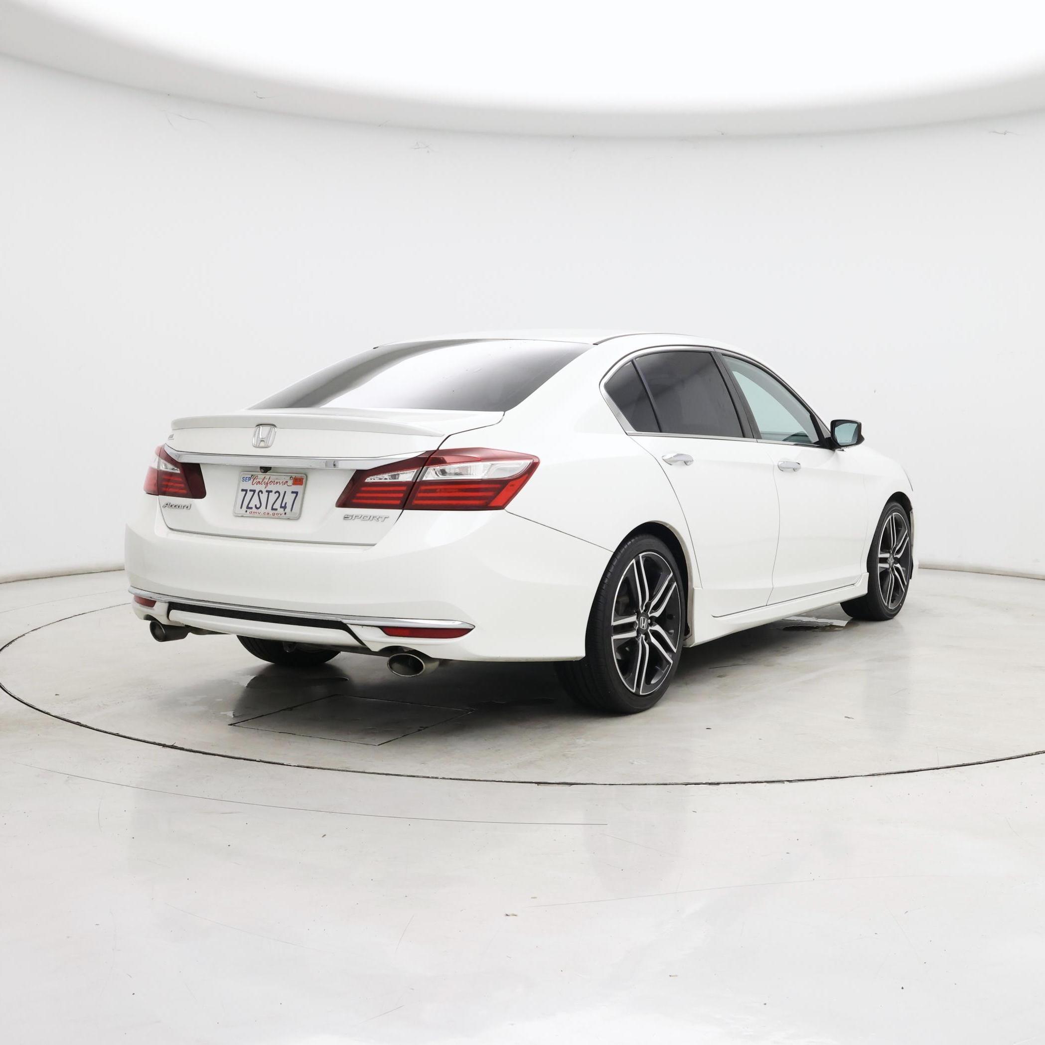 Thumbnail: 2017 Honda Accord - 8