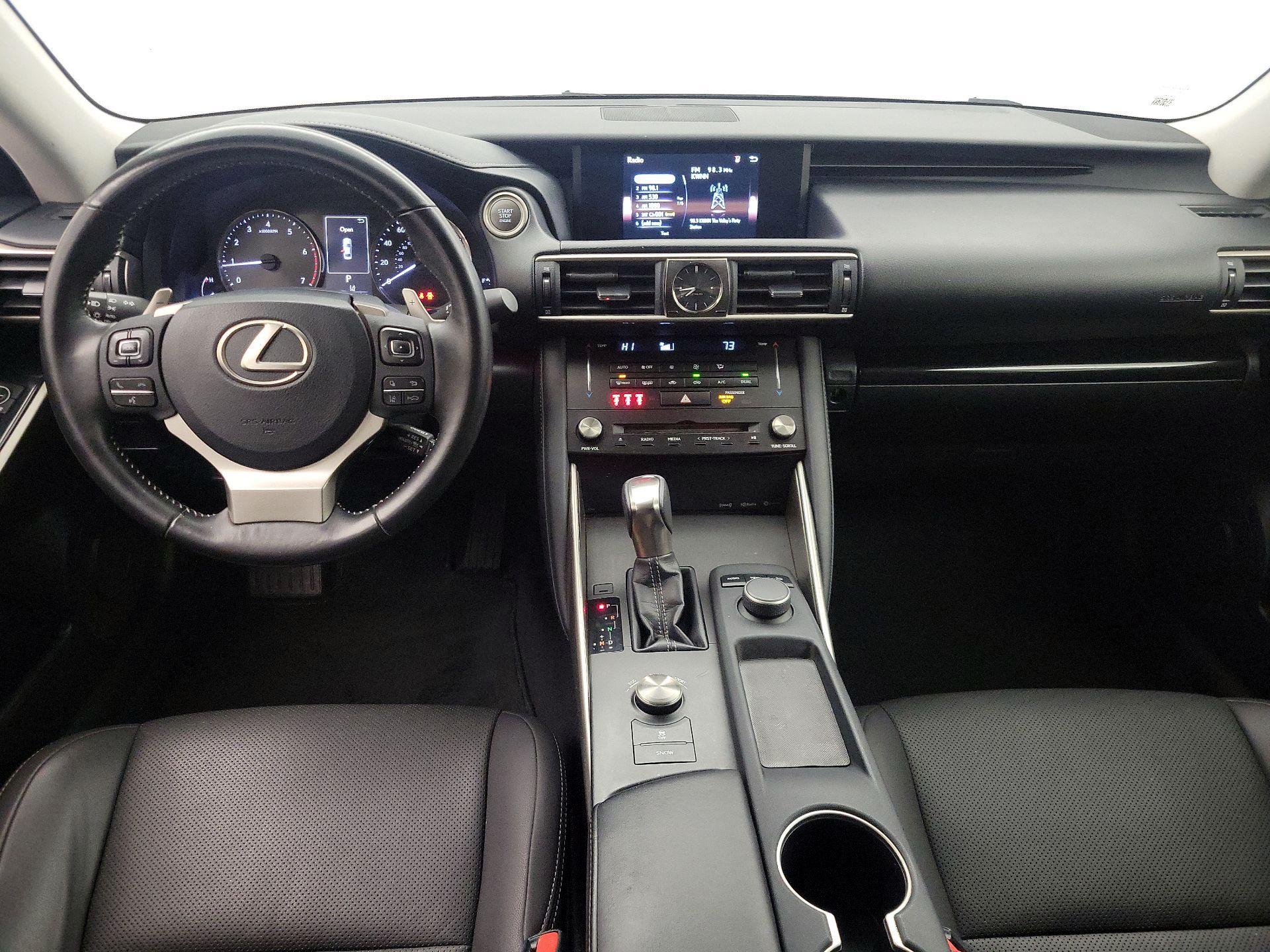 Thumbnail: 2018 Lexus IS - 9