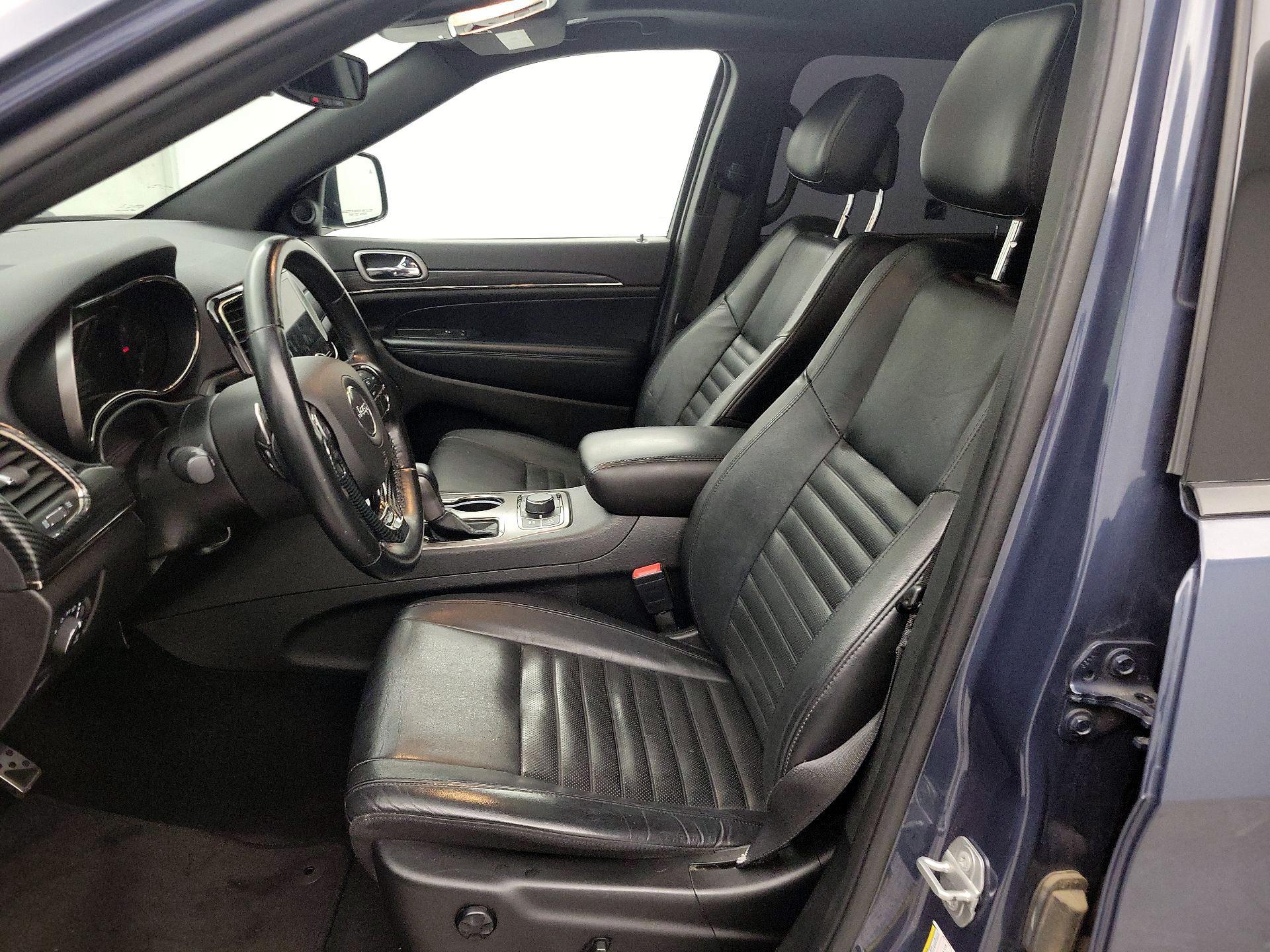 Thumbnail: 2021 Jeep Grand Cherokee - 11