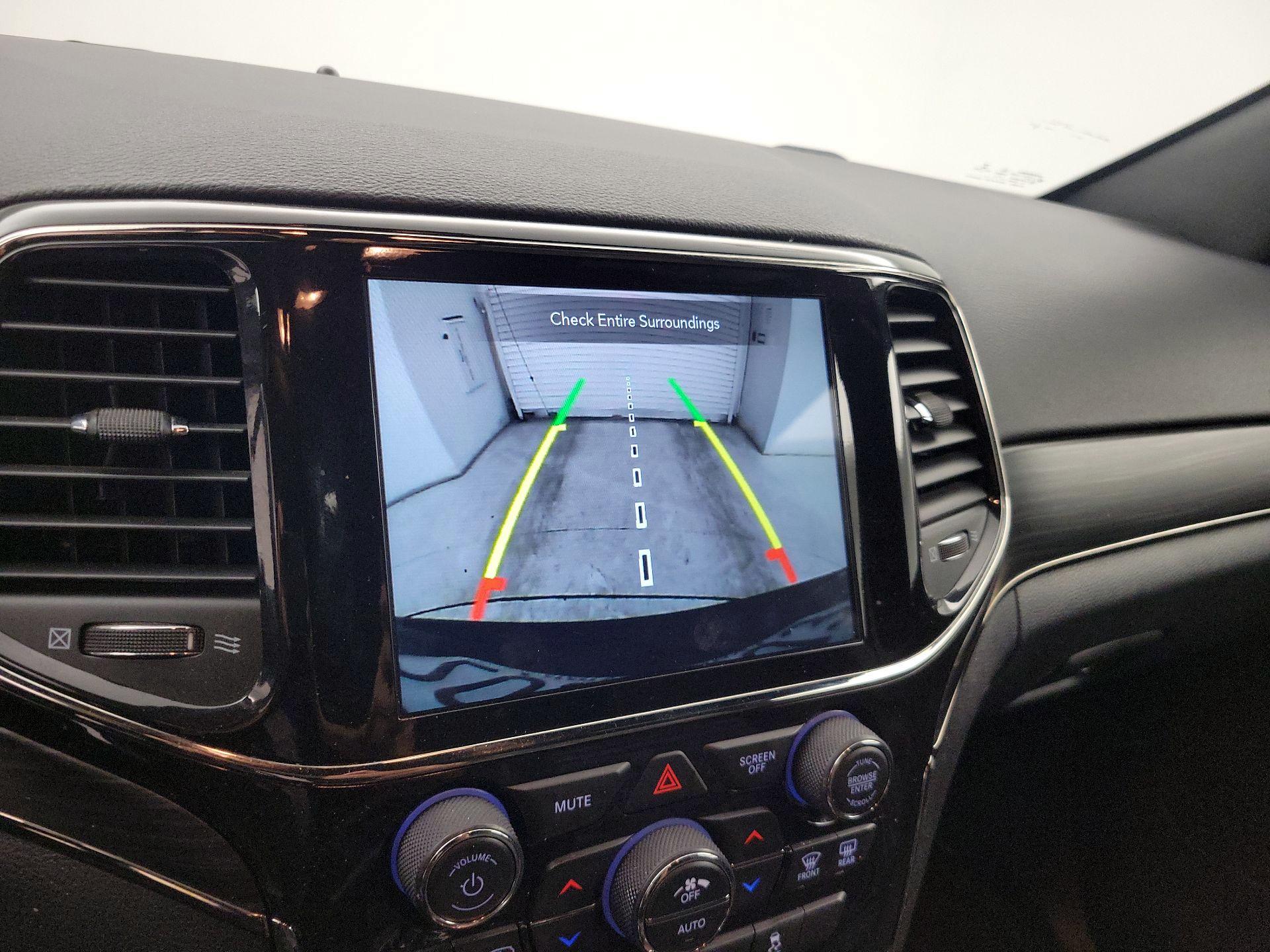 Thumbnail: 2021 Jeep Grand Cherokee - 15