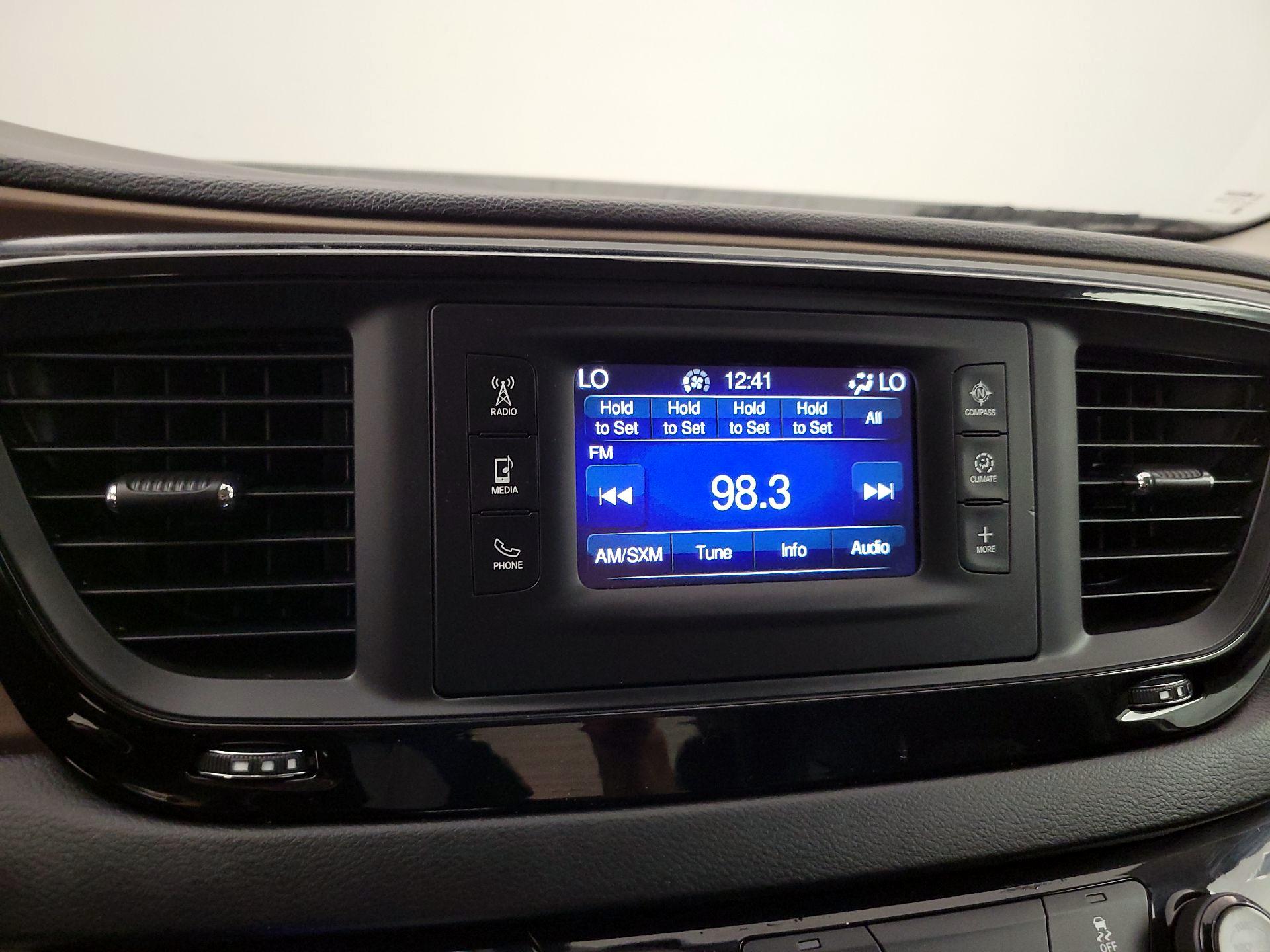 Thumbnail: 2017 Chrysler Pacifica - 16