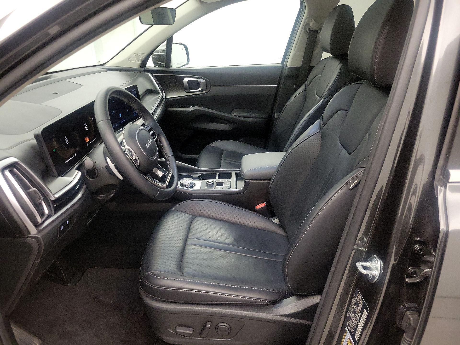 Thumbnail: 2025 Kia Sorento - 11