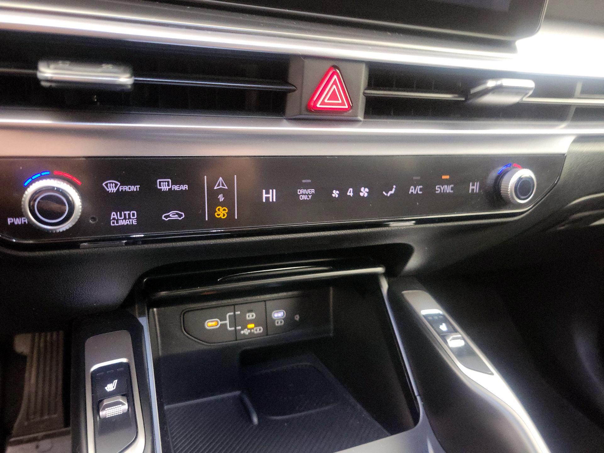 Thumbnail: 2025 Kia Sorento - 17