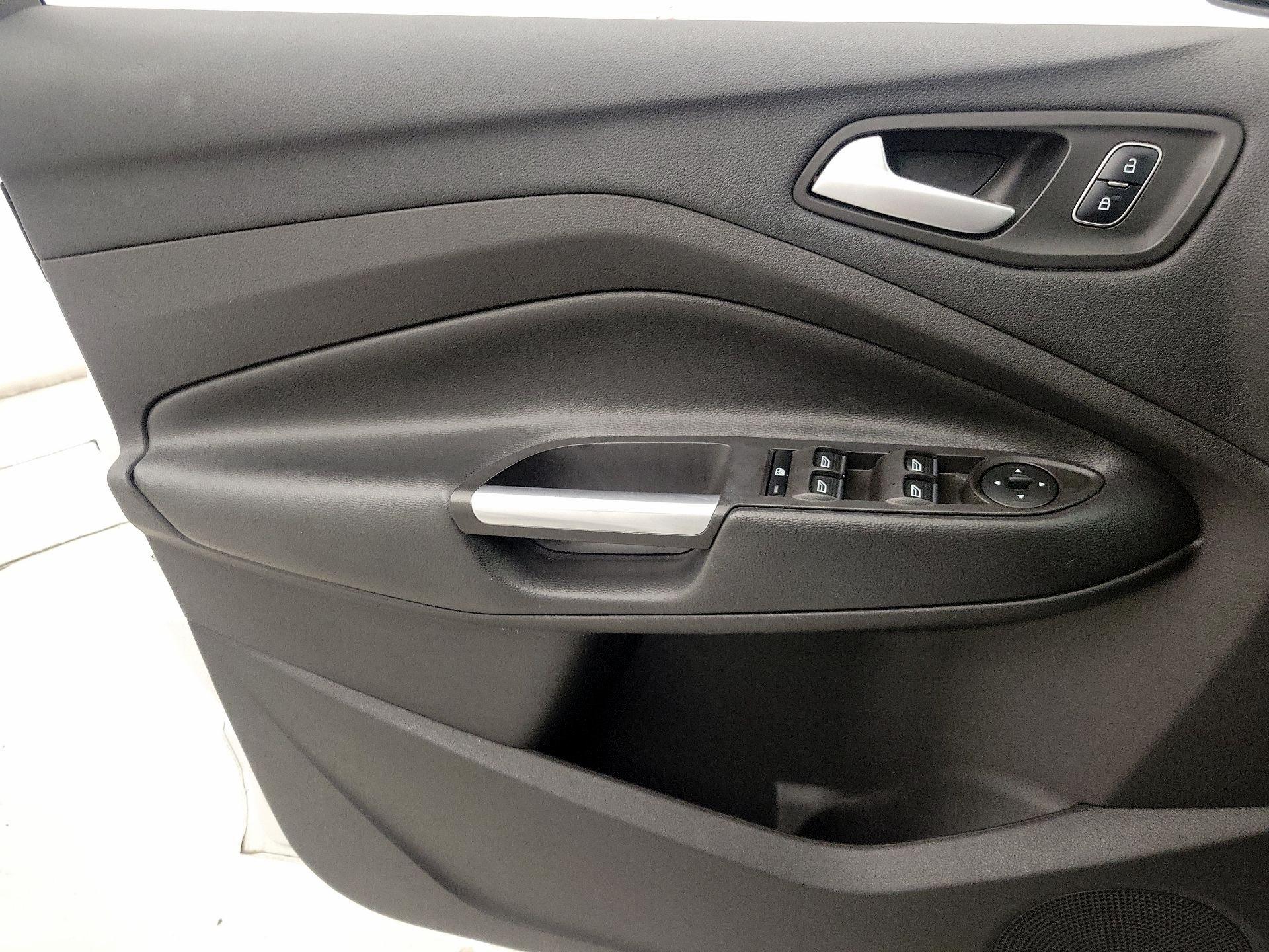 Thumbnail: 2018 Ford C-Max - 12