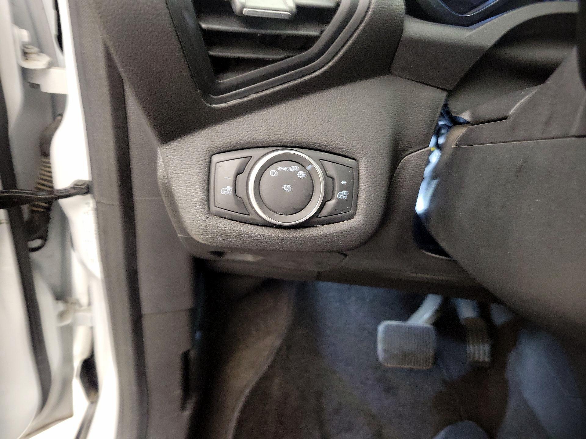 Thumbnail: 2018 Ford C-Max - 13