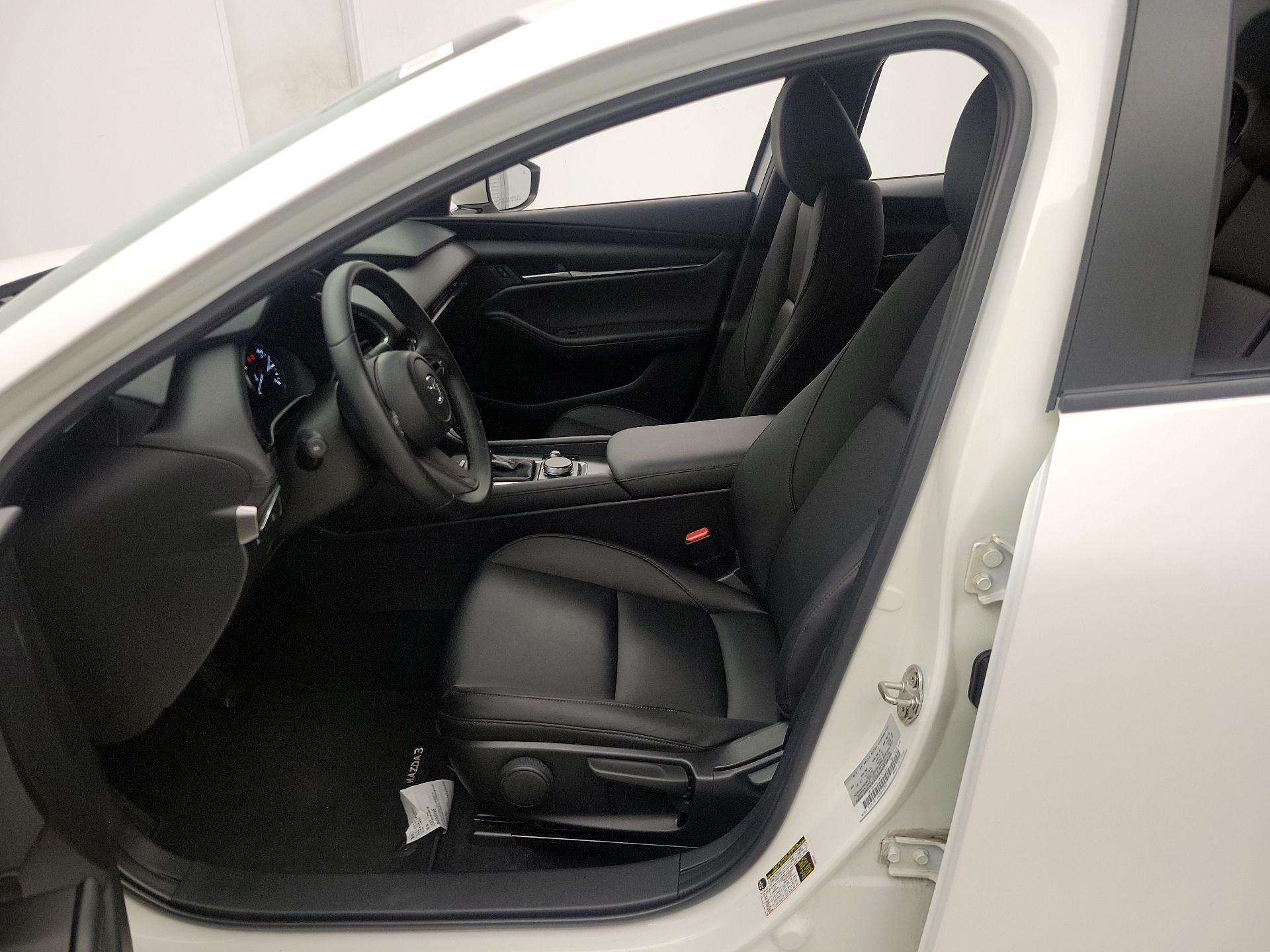 Thumbnail: 2021 Mazda Mazda3 - 11