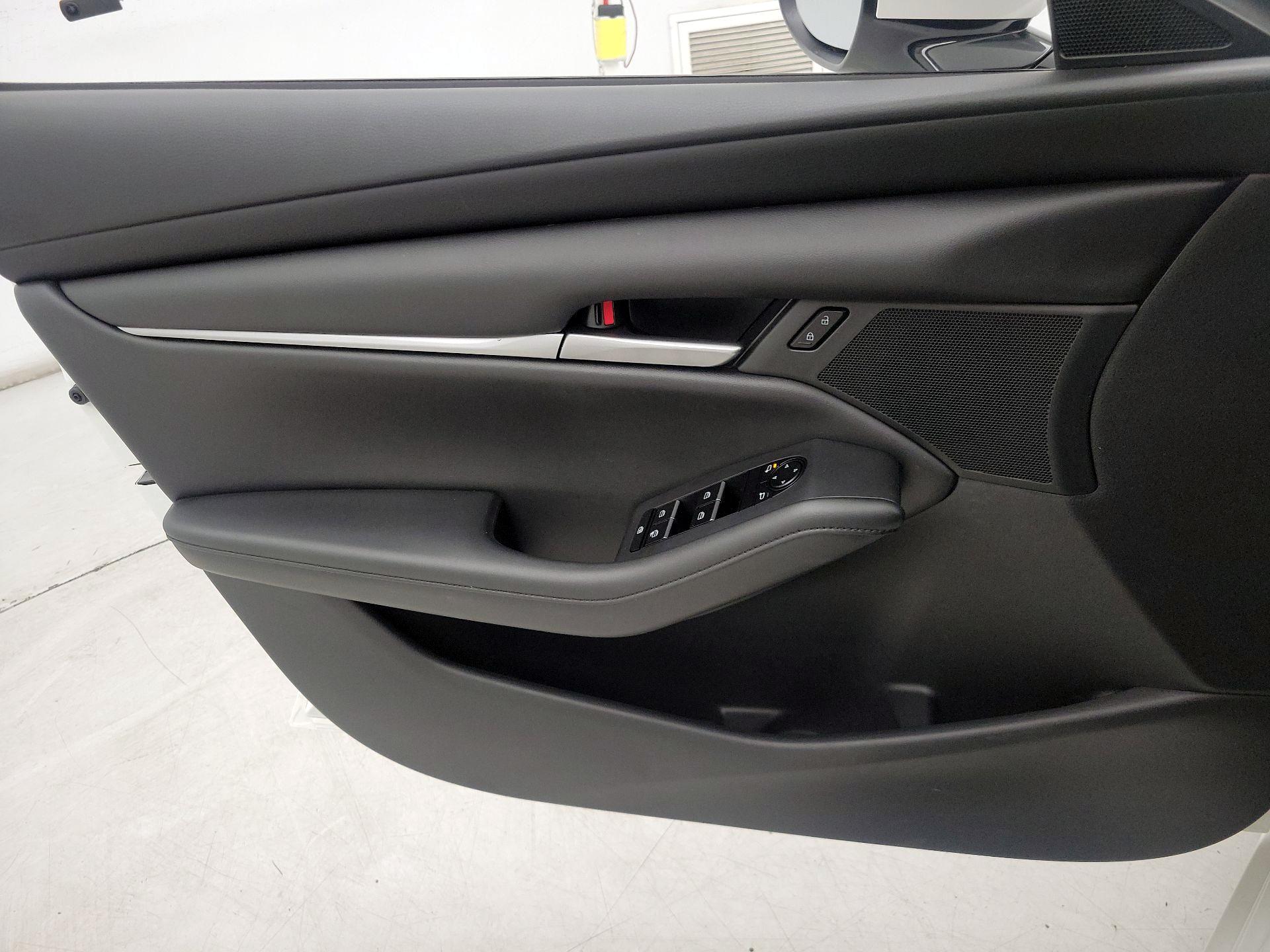 Thumbnail: 2021 Mazda Mazda3 - 12