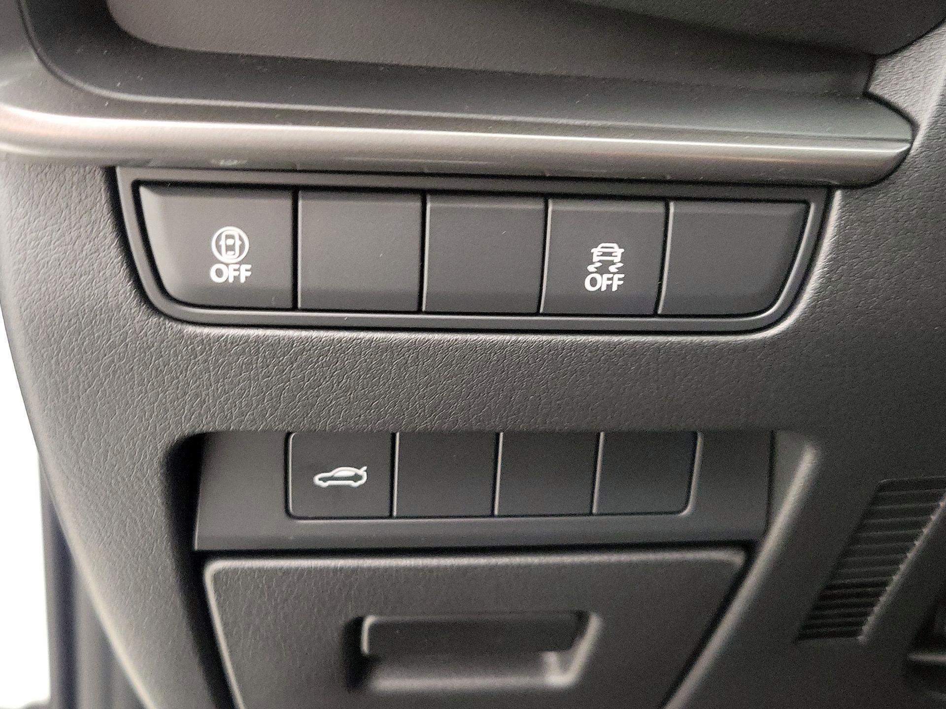 Thumbnail: 2021 Mazda Mazda3 - 13