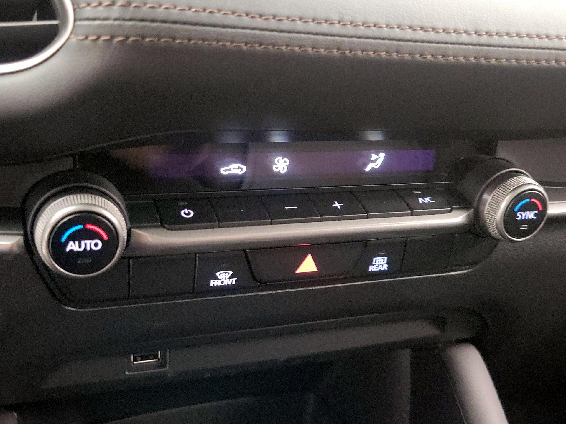 Thumbnail: 2021 Mazda Mazda3 - 16