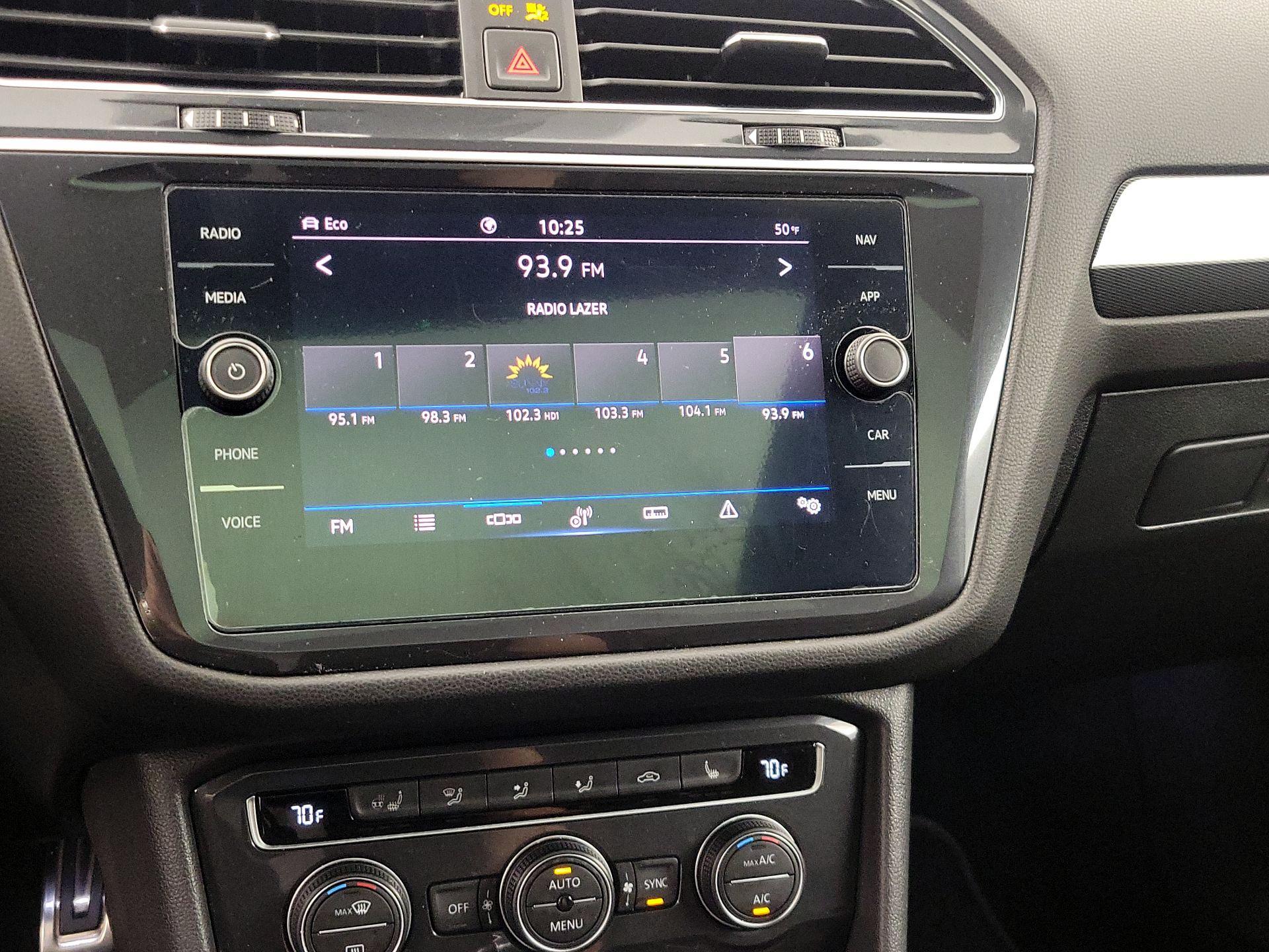 Thumbnail: 2021 Volkswagen Tiguan - 16