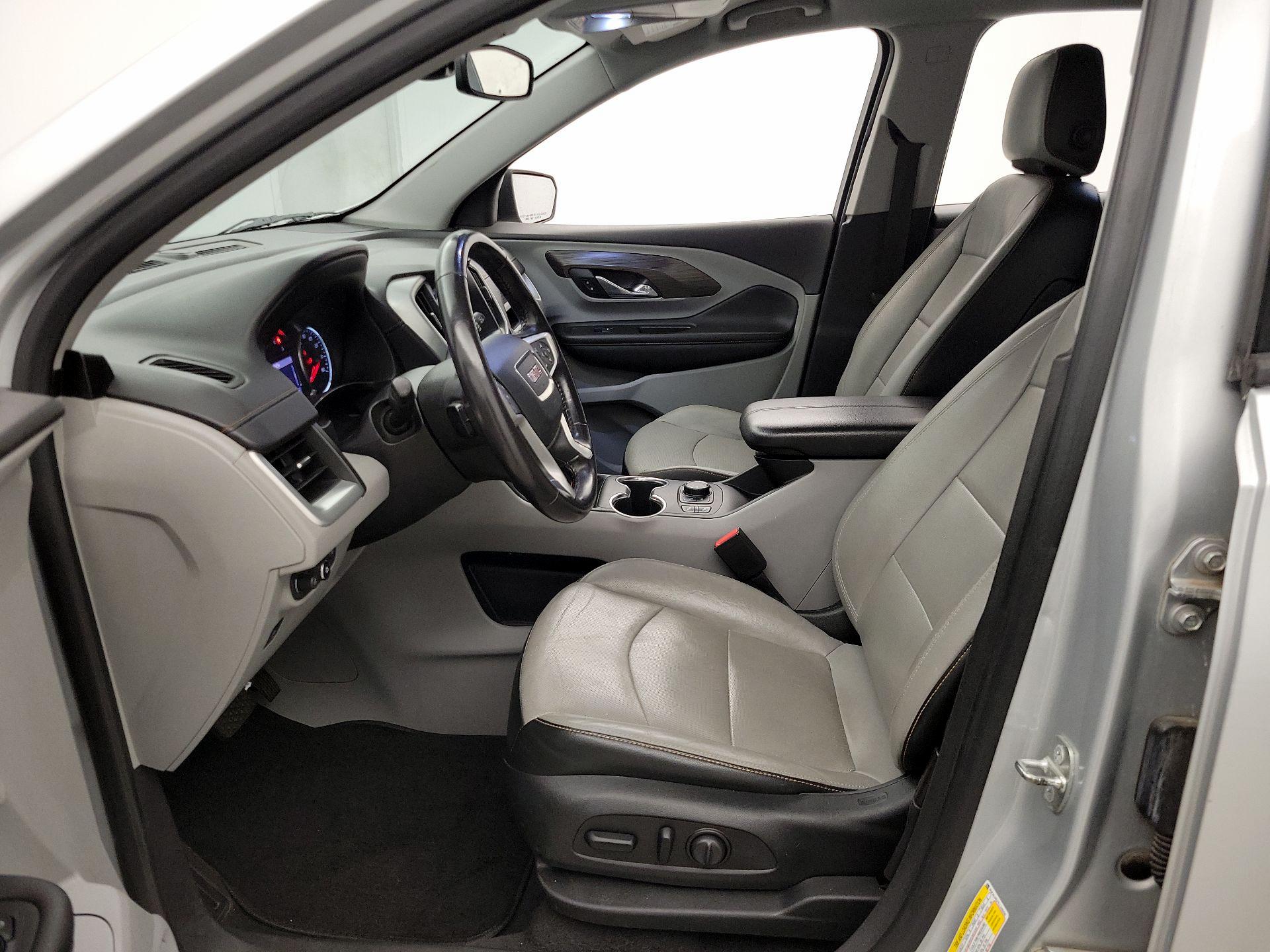 Thumbnail: 2020 GMC Terrain - 11