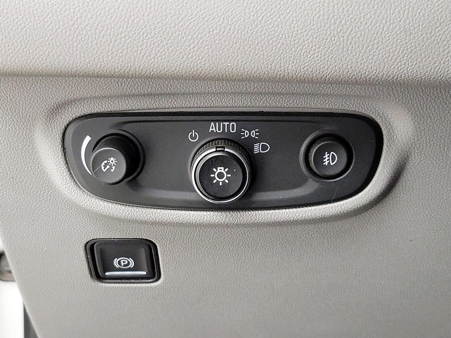 Thumbnail: 2020 GMC Terrain - 13