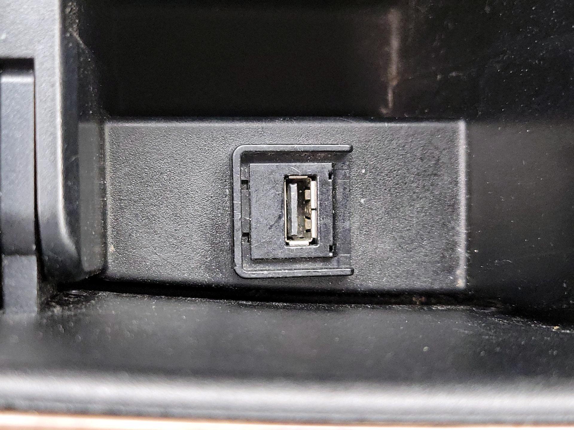 Thumbnail: 2017 Nissan Armada - 19