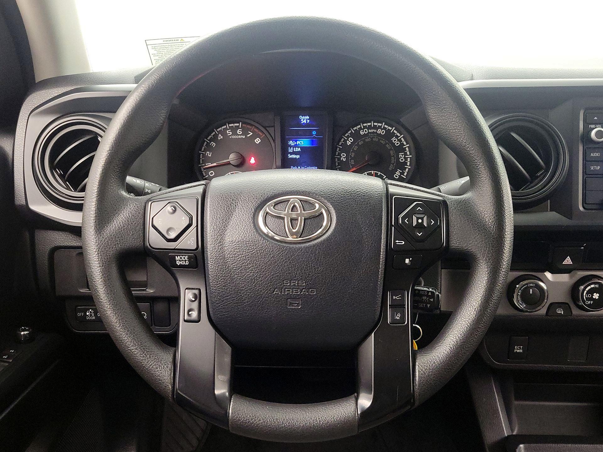 Thumbnail: 2018 Toyota Tacoma - 10