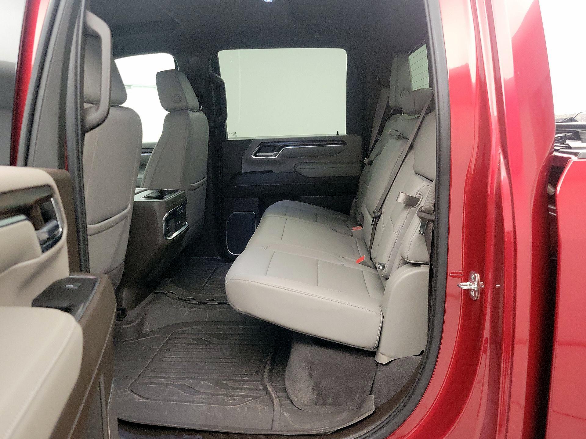 Thumbnail: 2024 GMC Sierra 2500 - 19