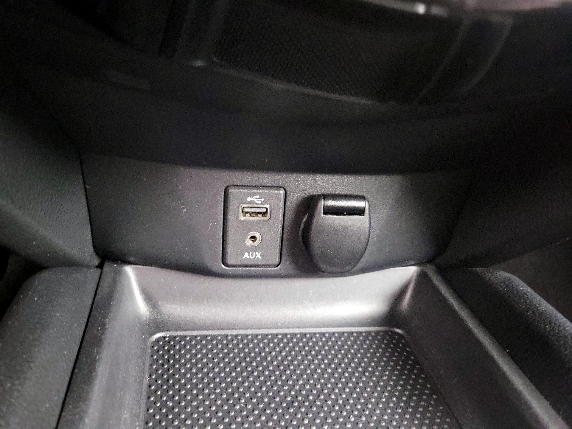 Thumbnail: 2017 Nissan Rogue - 18