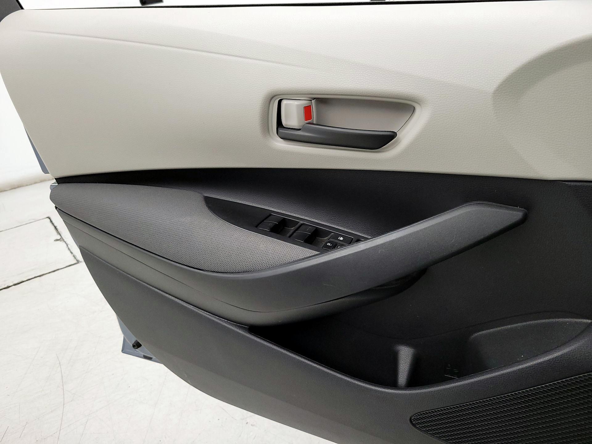 Thumbnail: 2022 Toyota Corolla - 12