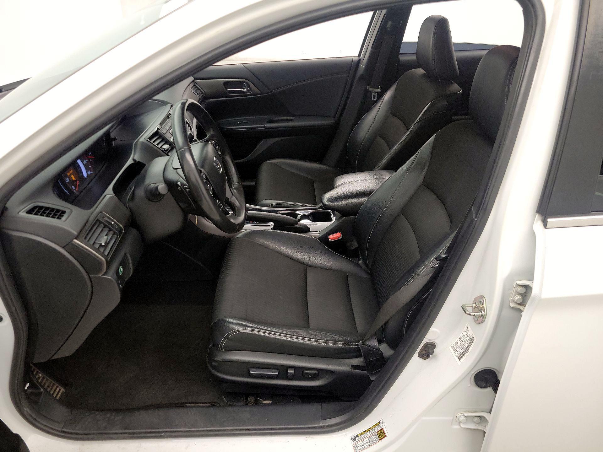 Thumbnail: 2017 Honda Accord - 11