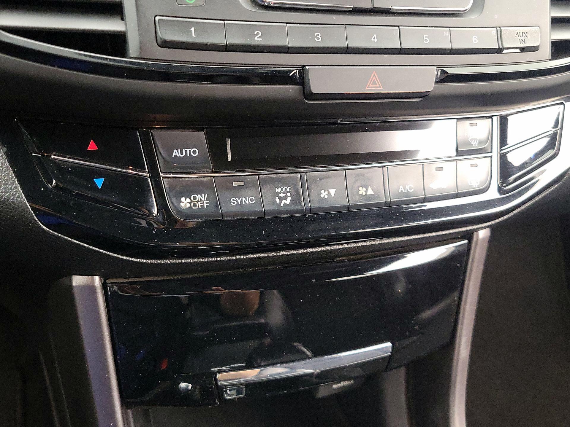 Thumbnail: 2017 Honda Accord - 16