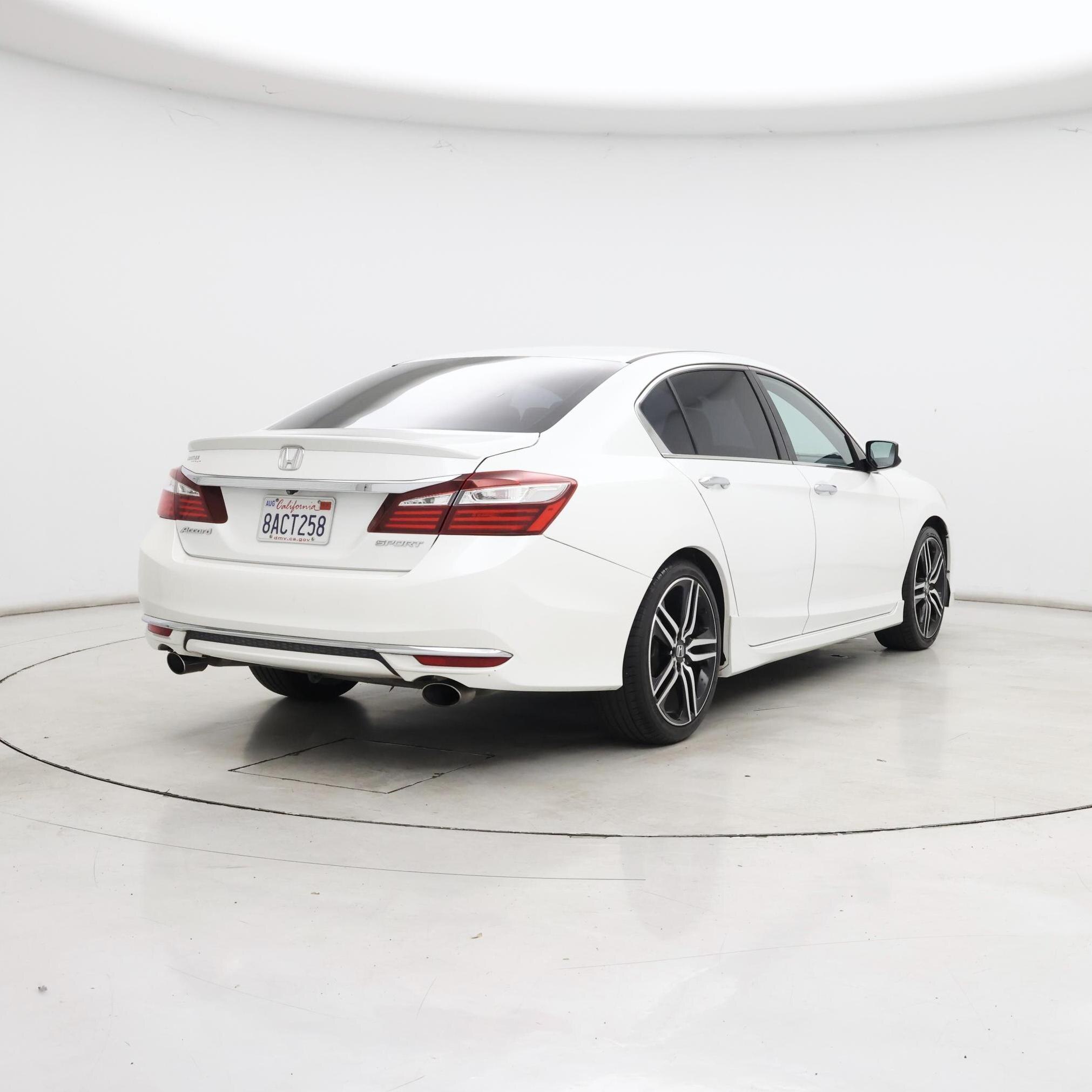 Thumbnail: 2017 Honda Accord - 8