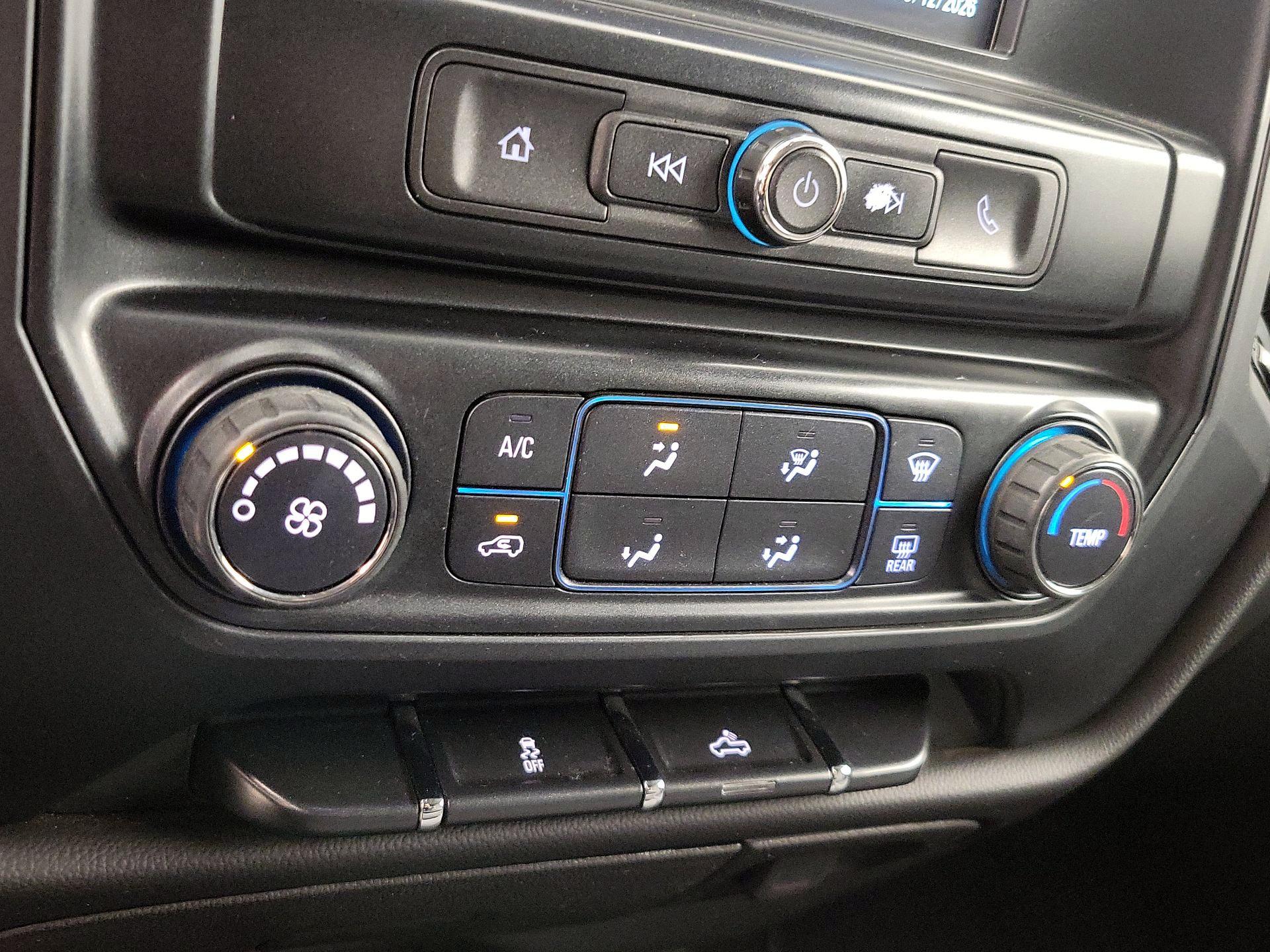 Thumbnail: 2018 Chevrolet Silverado 1500 - 16