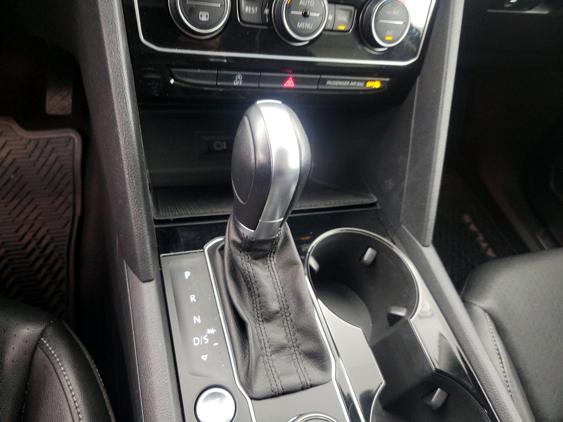 Thumbnail: 2018 Volkswagen Atlas - 17