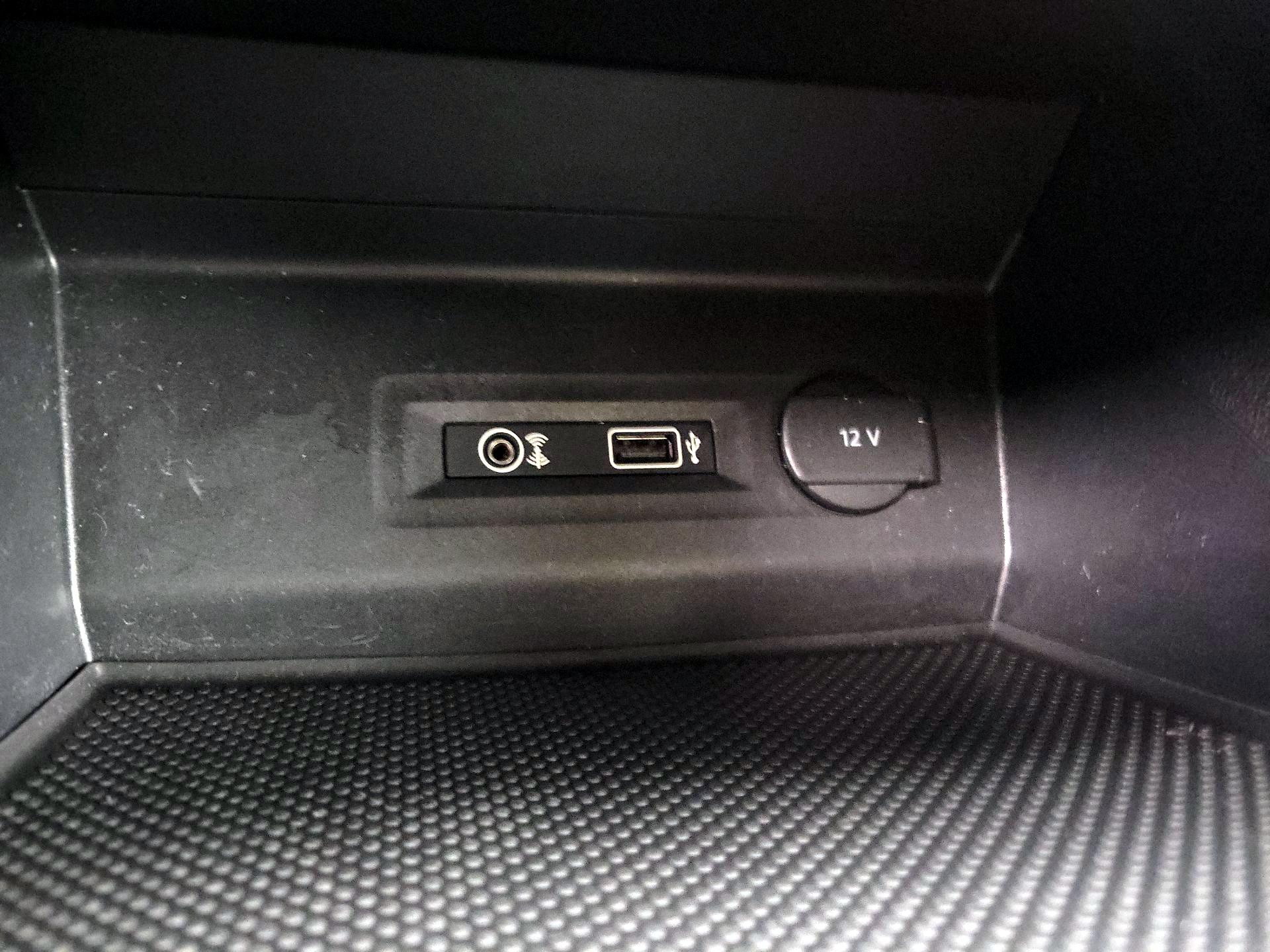 Thumbnail: 2018 Volkswagen Atlas - 18