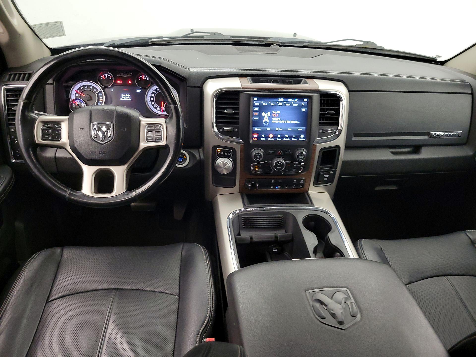 Thumbnail: 2019 RAM 1500 Classic - 9