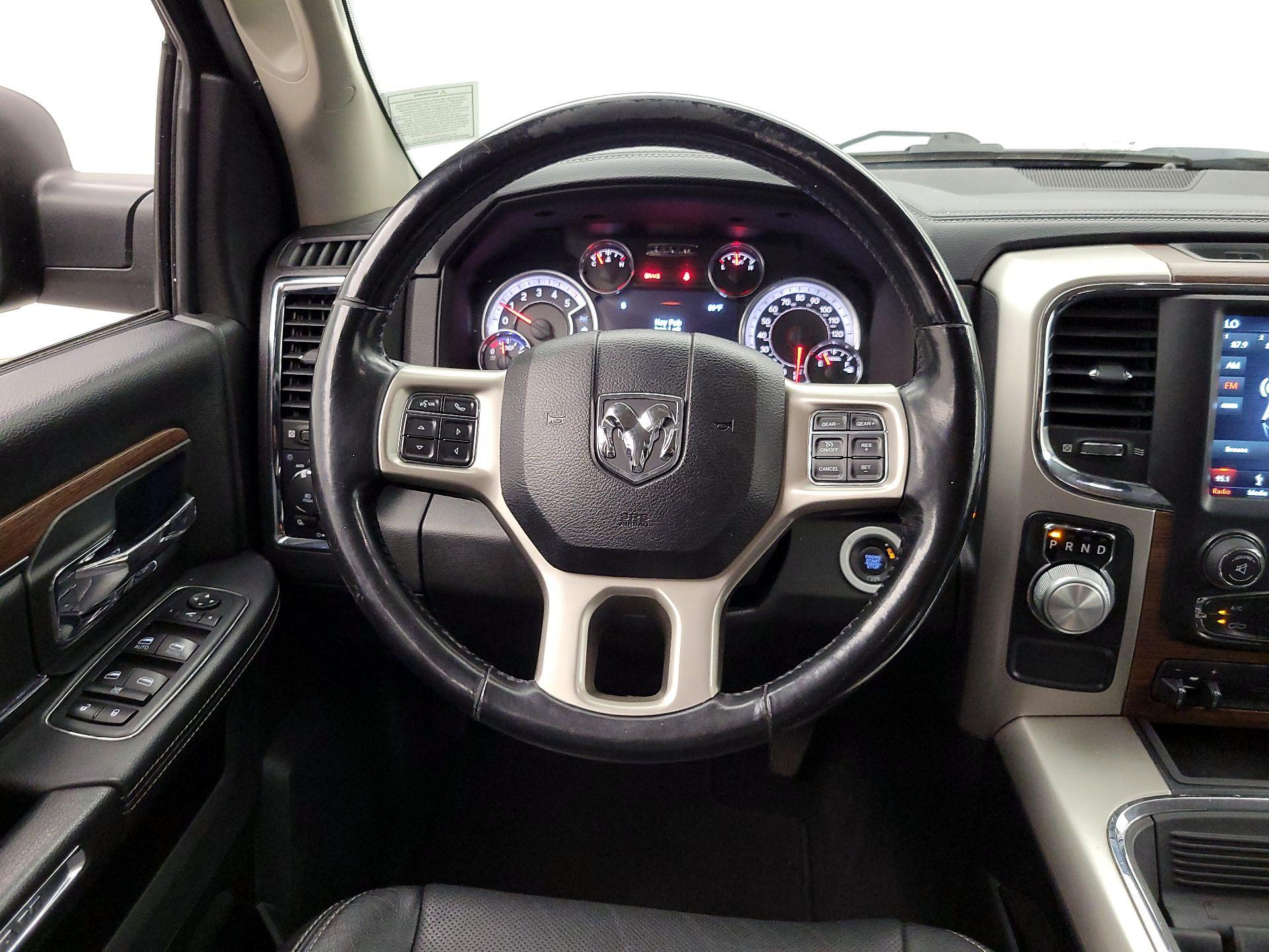 Thumbnail: 2019 RAM 1500 Classic - 10