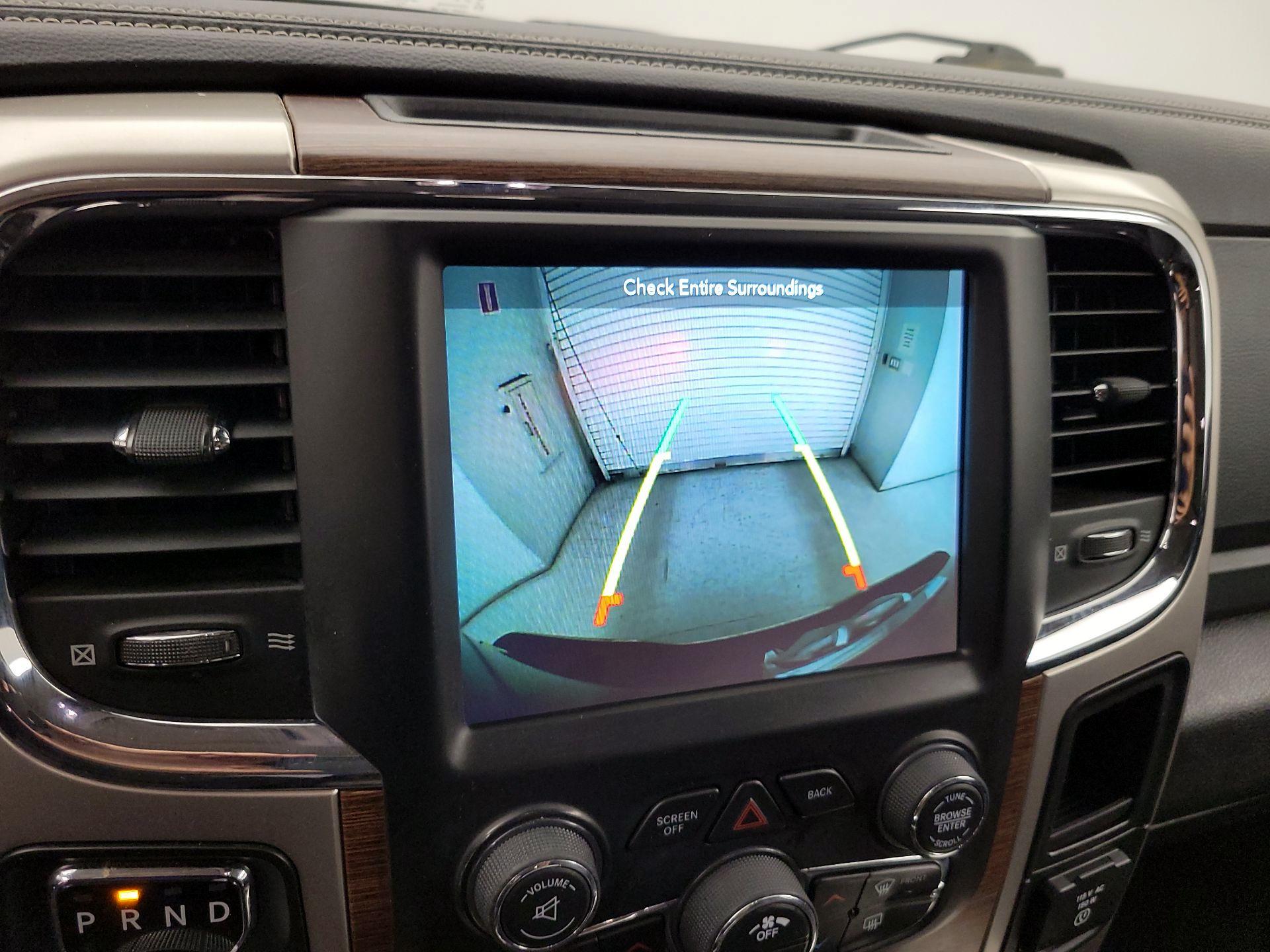 Thumbnail: 2019 RAM 1500 Classic - 14