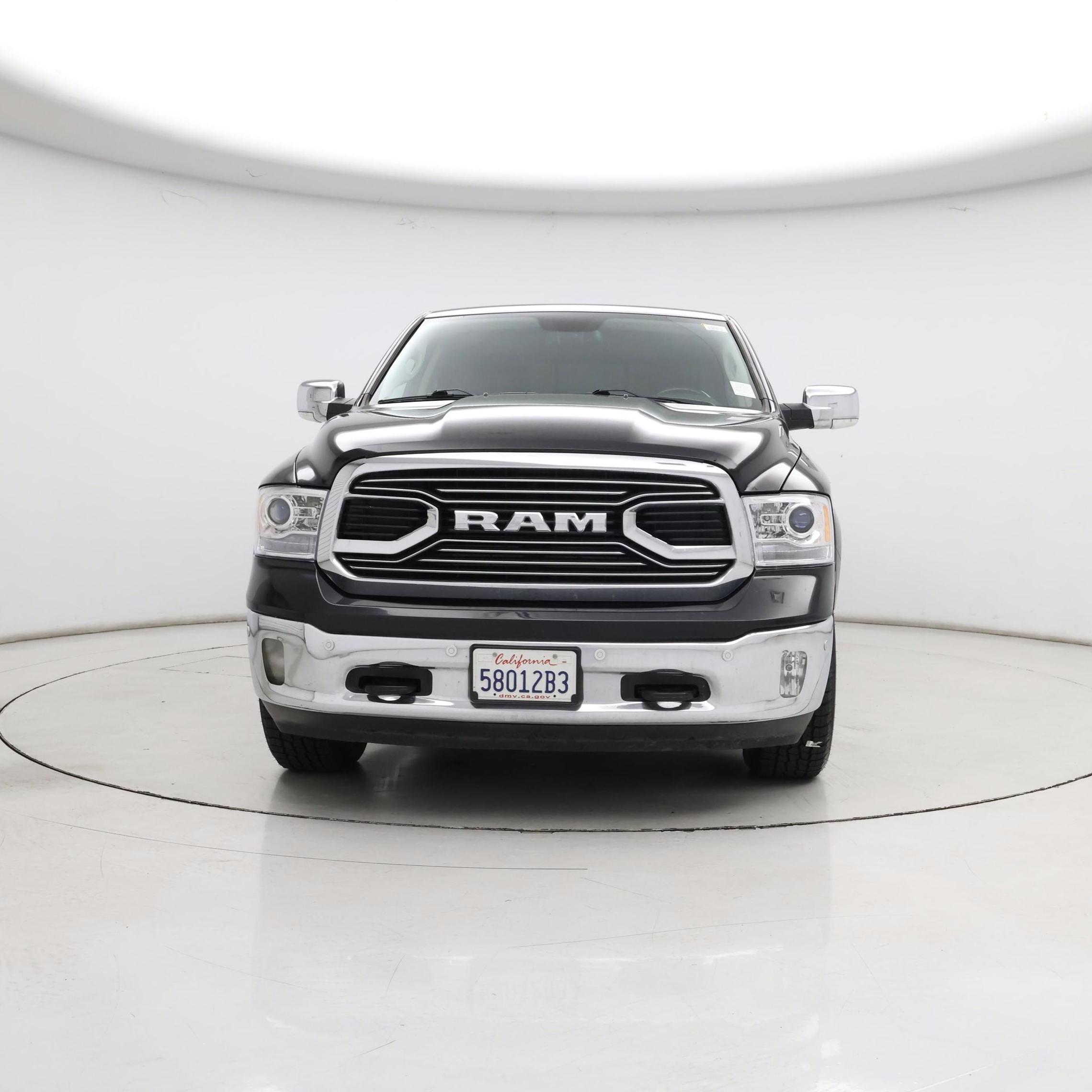 Thumbnail: 2019 RAM 1500 Classic - 5