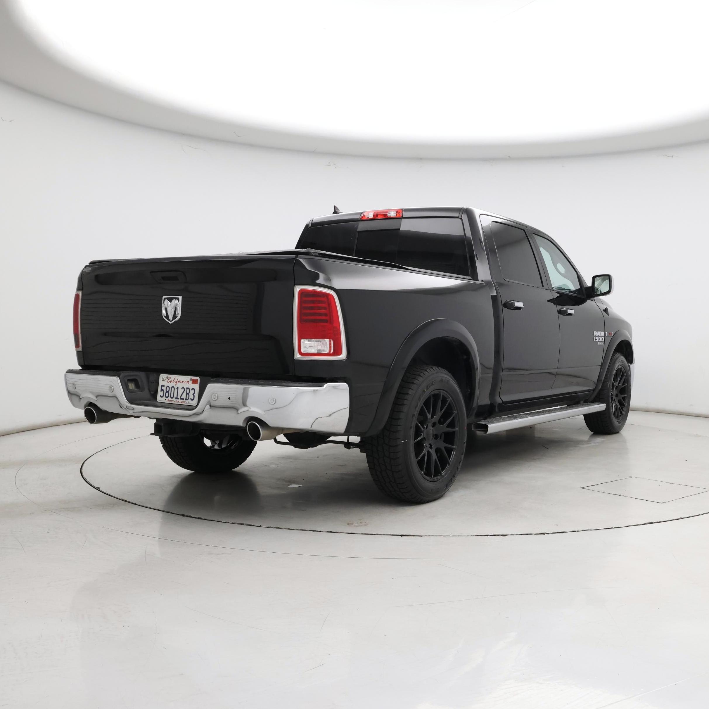 Thumbnail: 2019 RAM 1500 Classic - 8