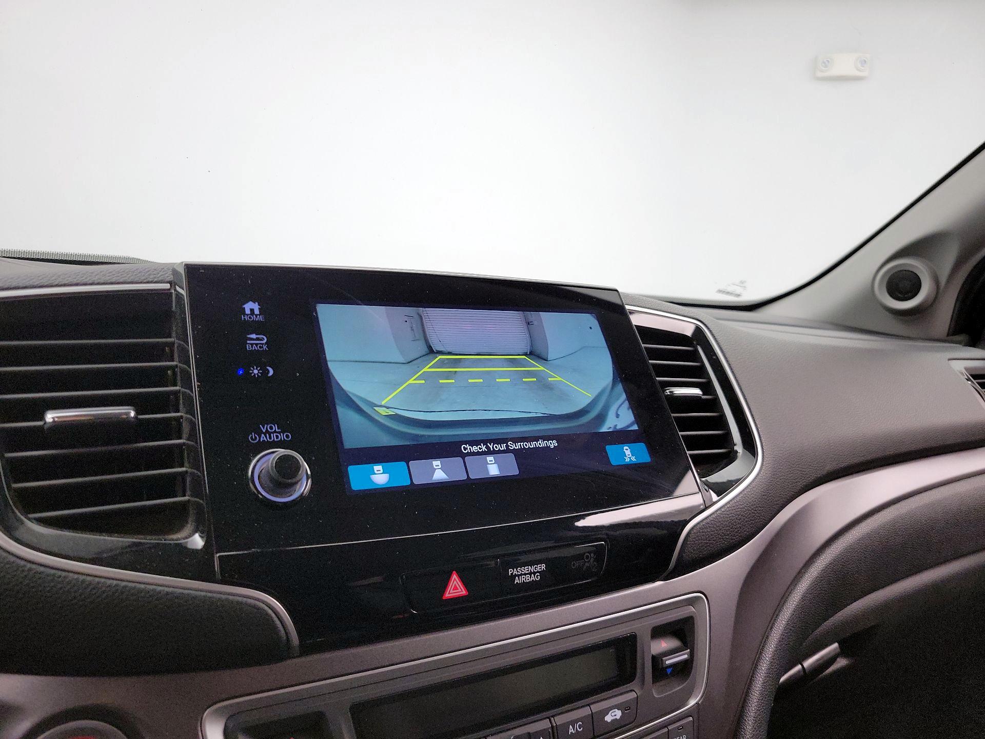 Thumbnail: 2020 Honda Pilot - 14