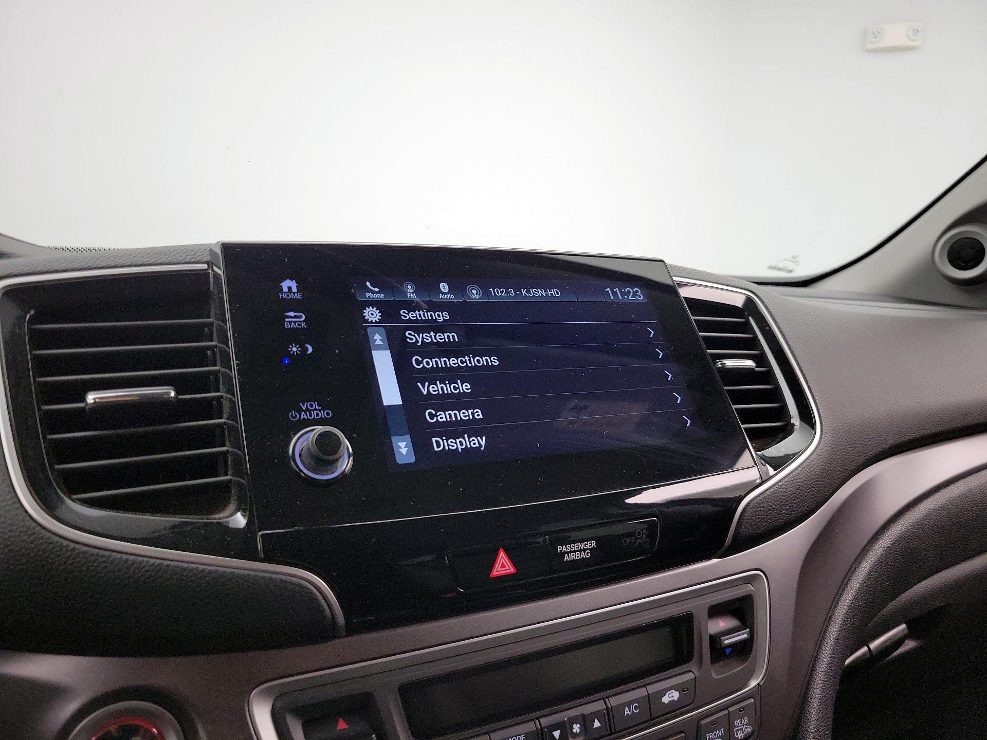 Thumbnail: 2020 Honda Pilot - 15