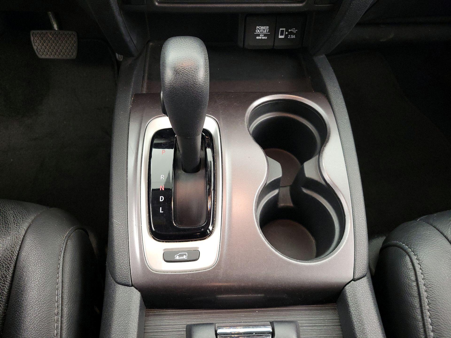 Thumbnail: 2020 Honda Pilot - 17