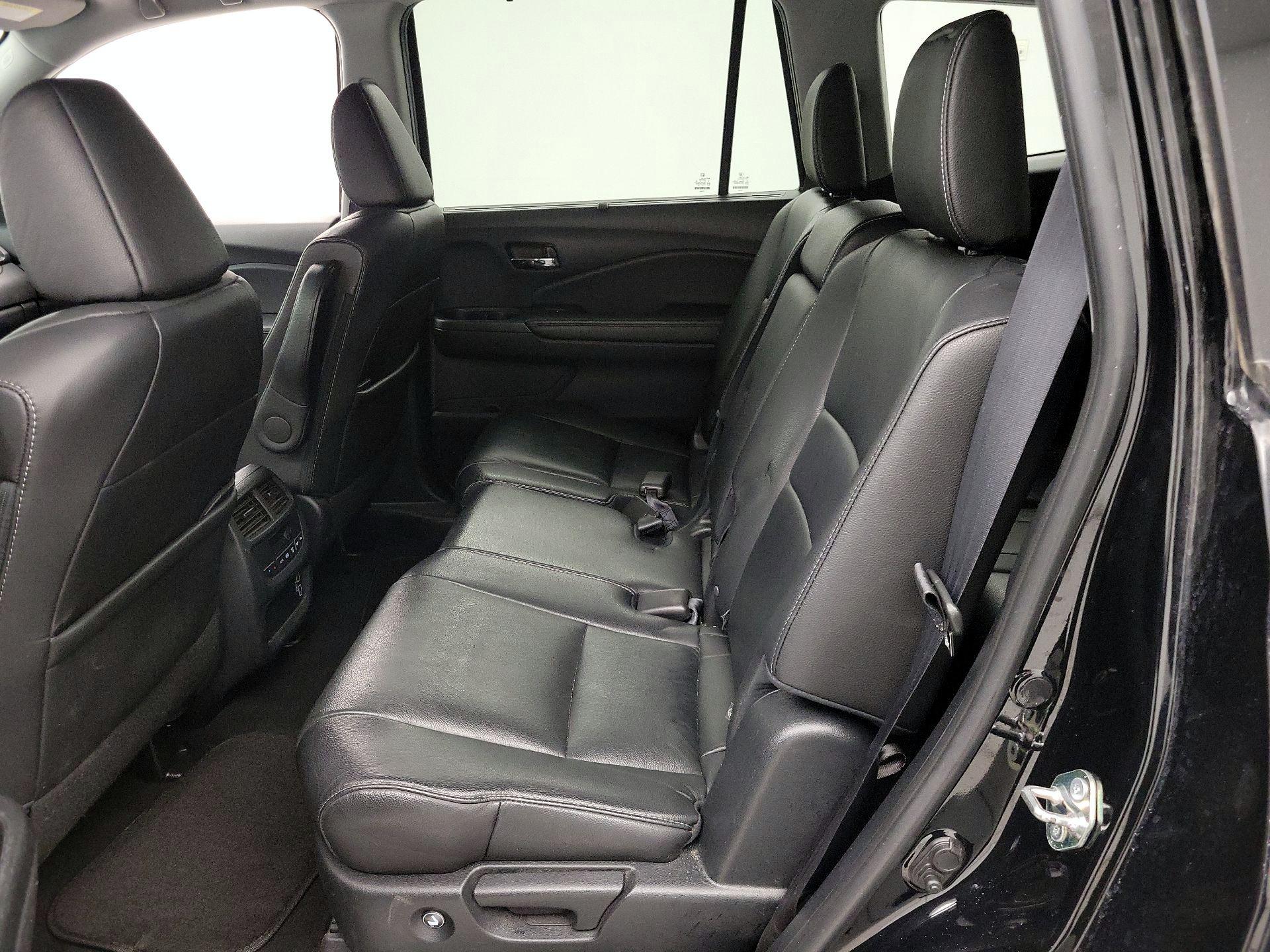 Thumbnail: 2020 Honda Pilot - 20