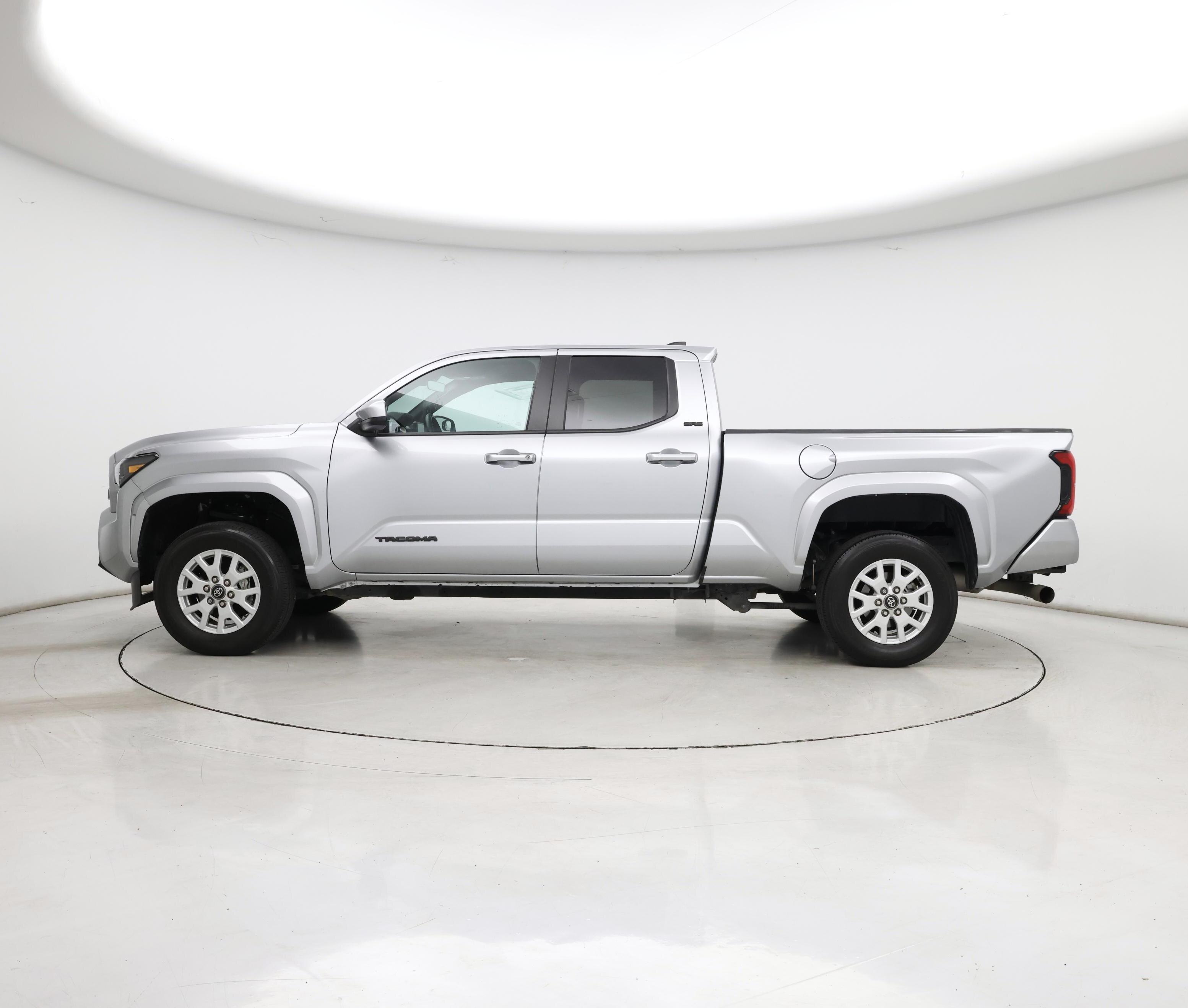 Thumbnail: 2024 Toyota Tacoma - 3