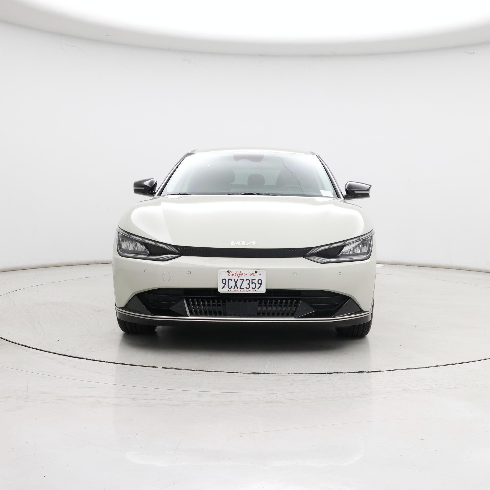 Thumbnail: 2022 Kia EV6 - 5