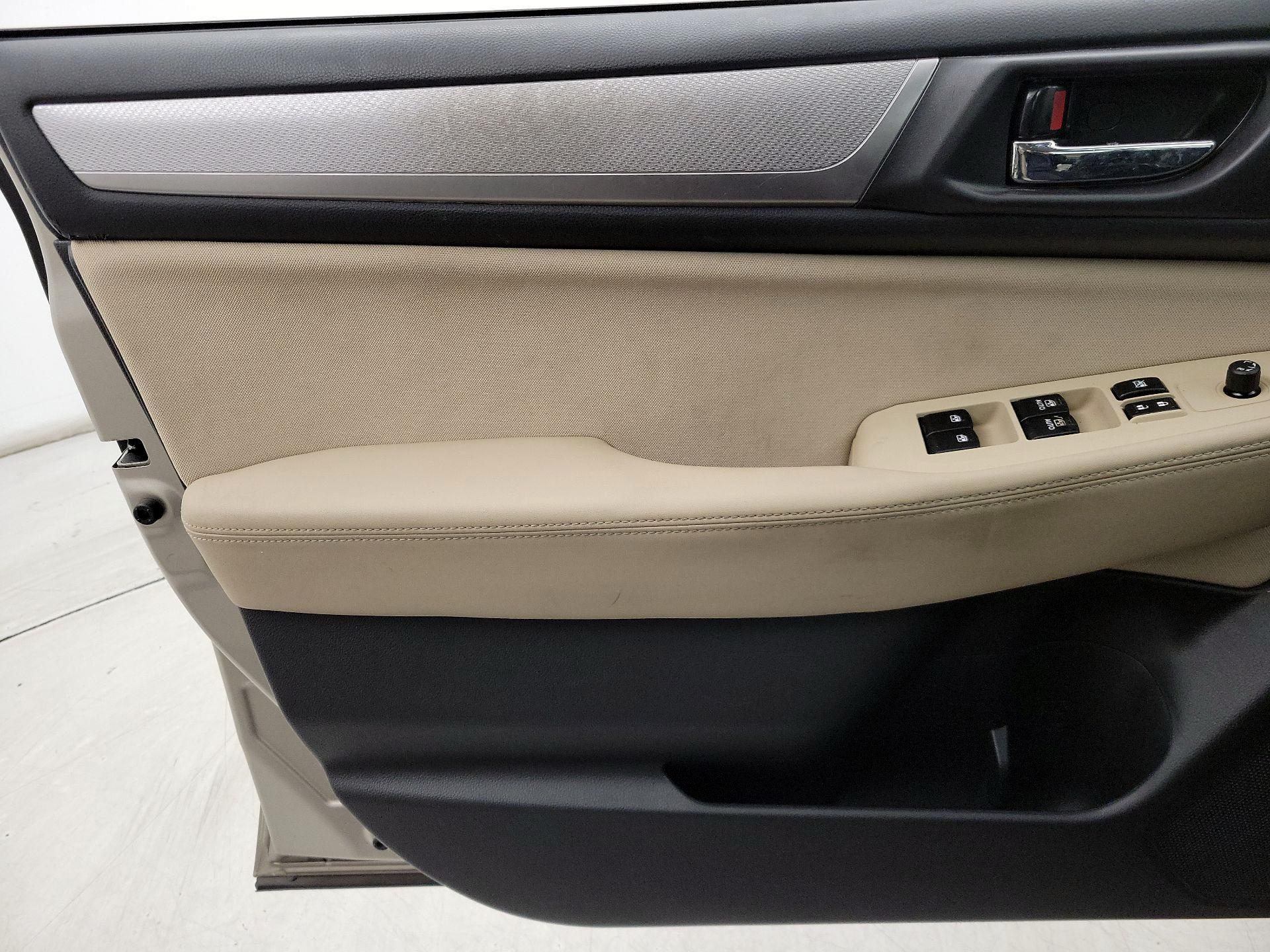 Thumbnail: 2015 Subaru Outback - 12